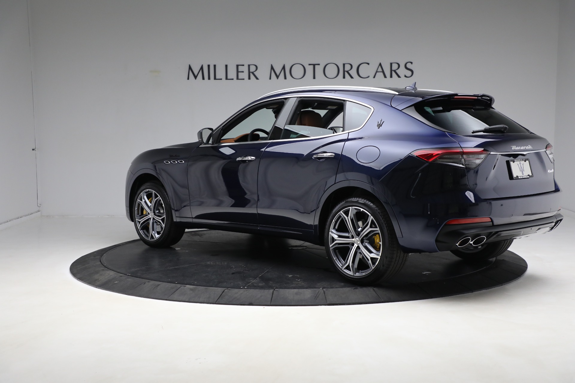New 2023 Maserati Levante Modena | St. Petersburg, FL
