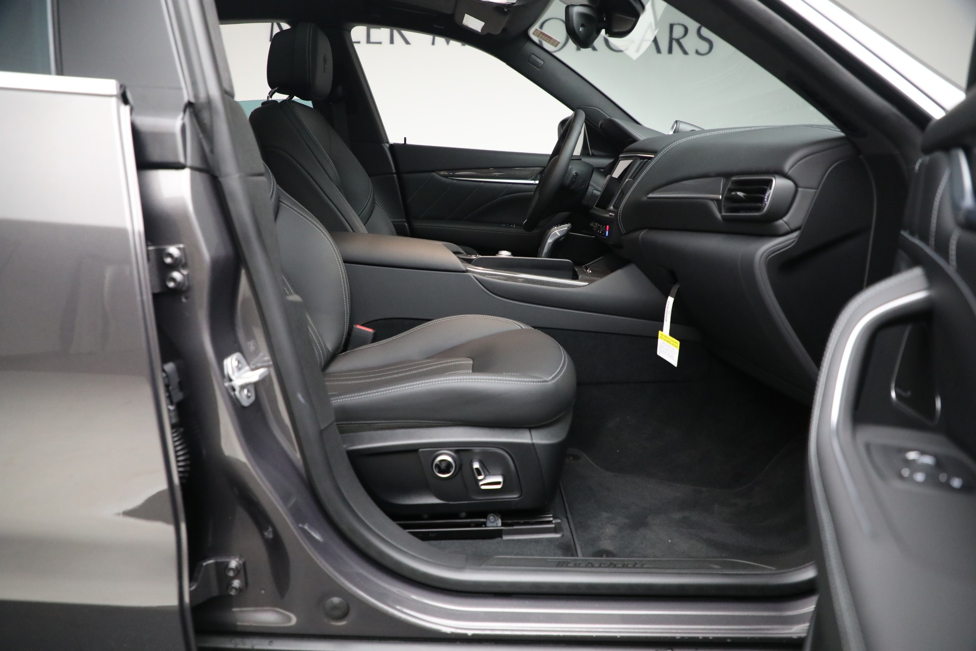 New 2023 Maserati Levante GT | St. Petersburg, FL