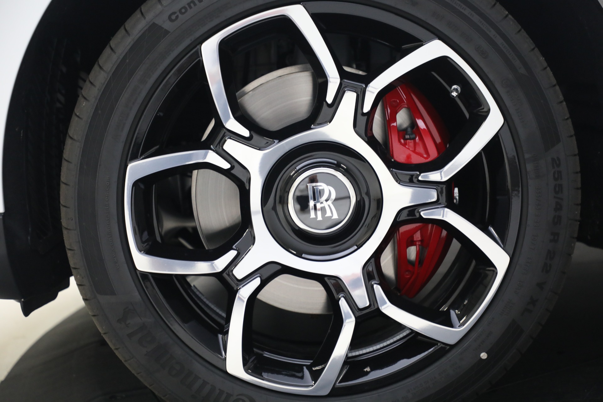 New 2023 Rolls-Royce Black Badge Cullinan | St. Petersburg, FL