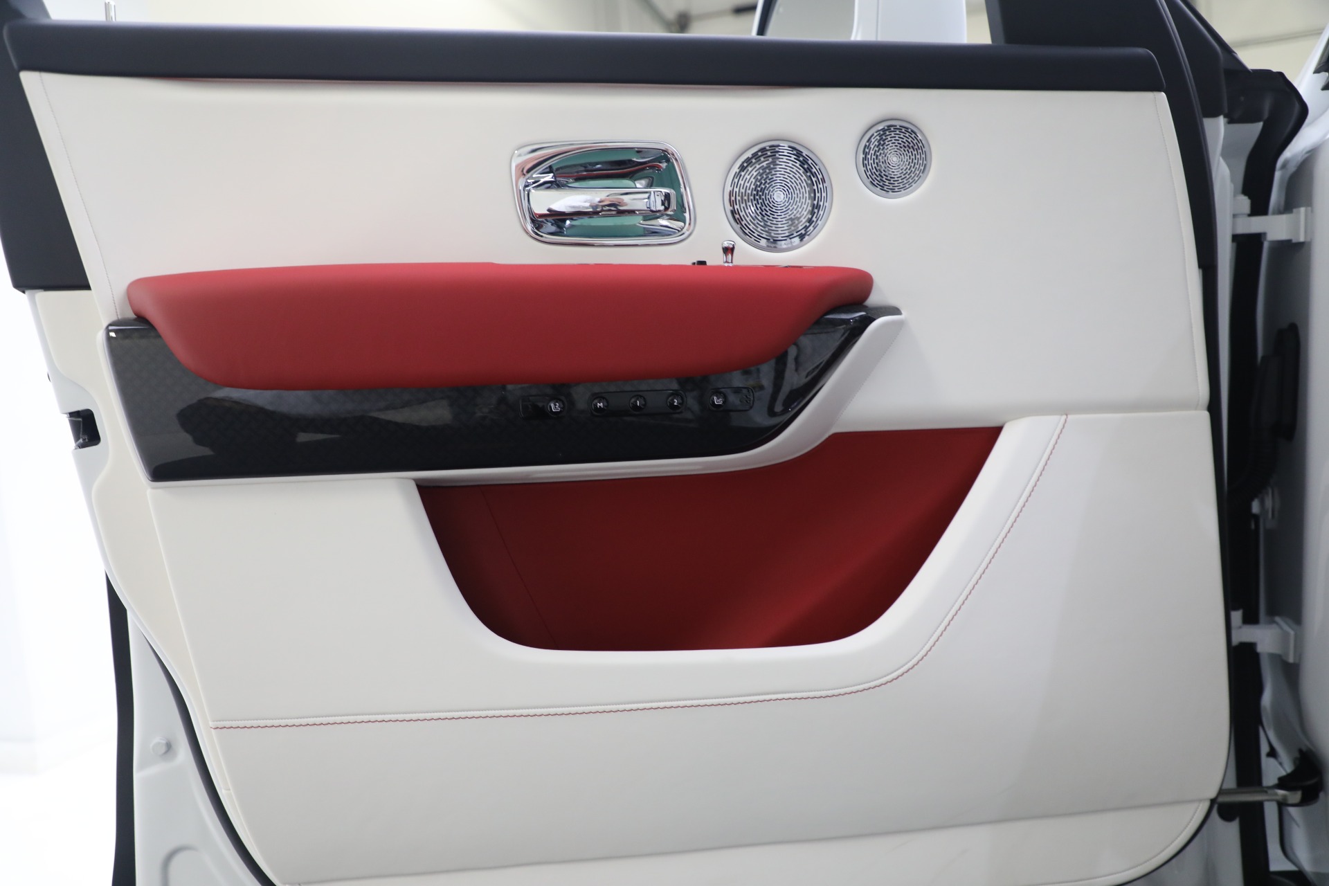 New 2023 Rolls-Royce Black Badge Cullinan | St. Petersburg, FL