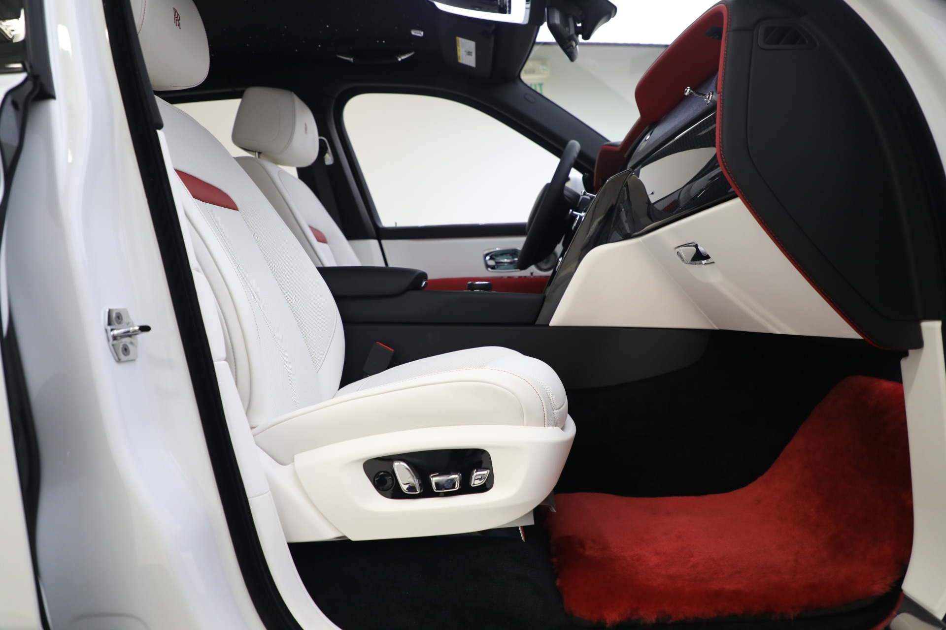 New 2023 Rolls-Royce Black Badge Cullinan | St. Petersburg, FL