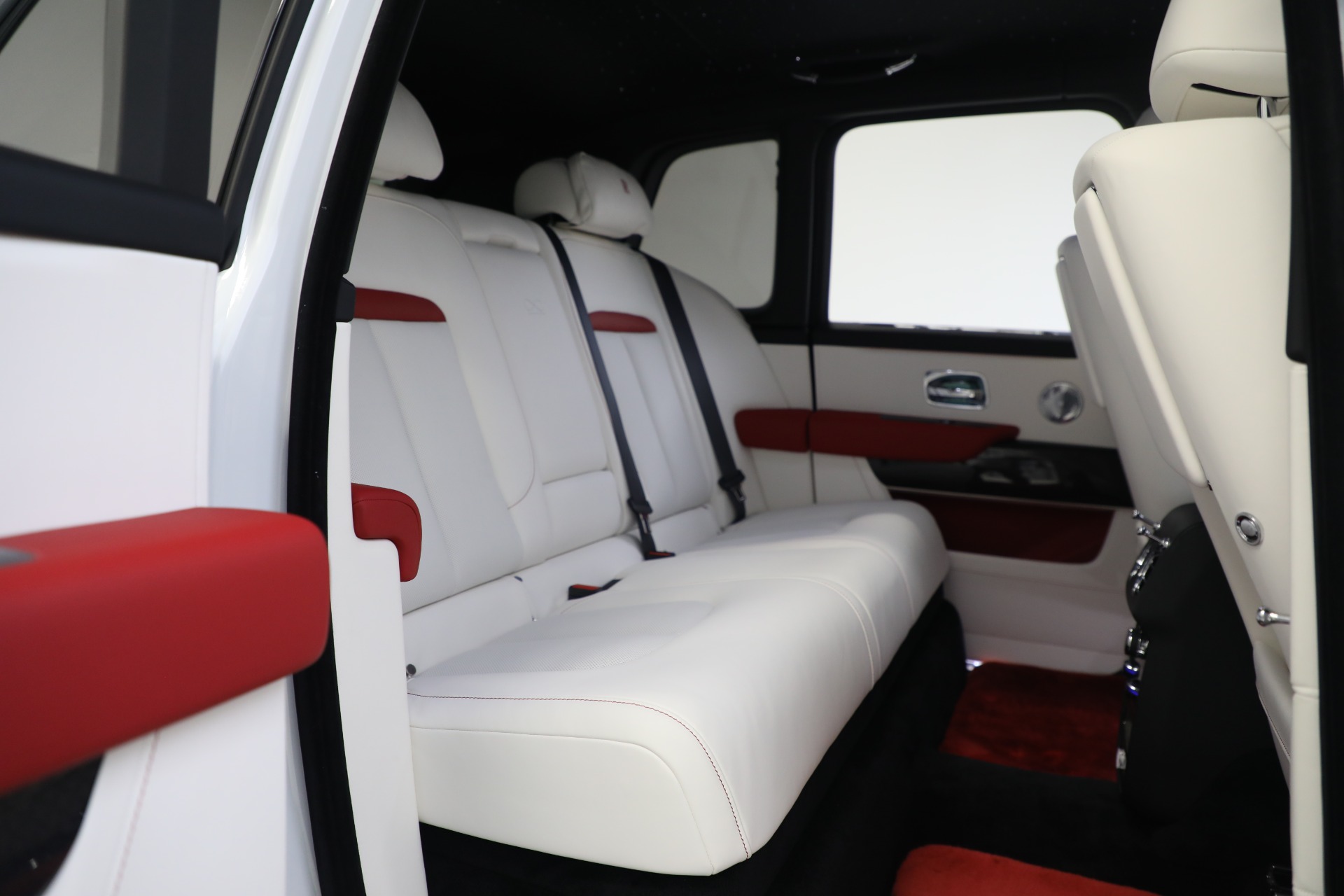 New 2023 Rolls-Royce Black Badge Cullinan | St. Petersburg, FL