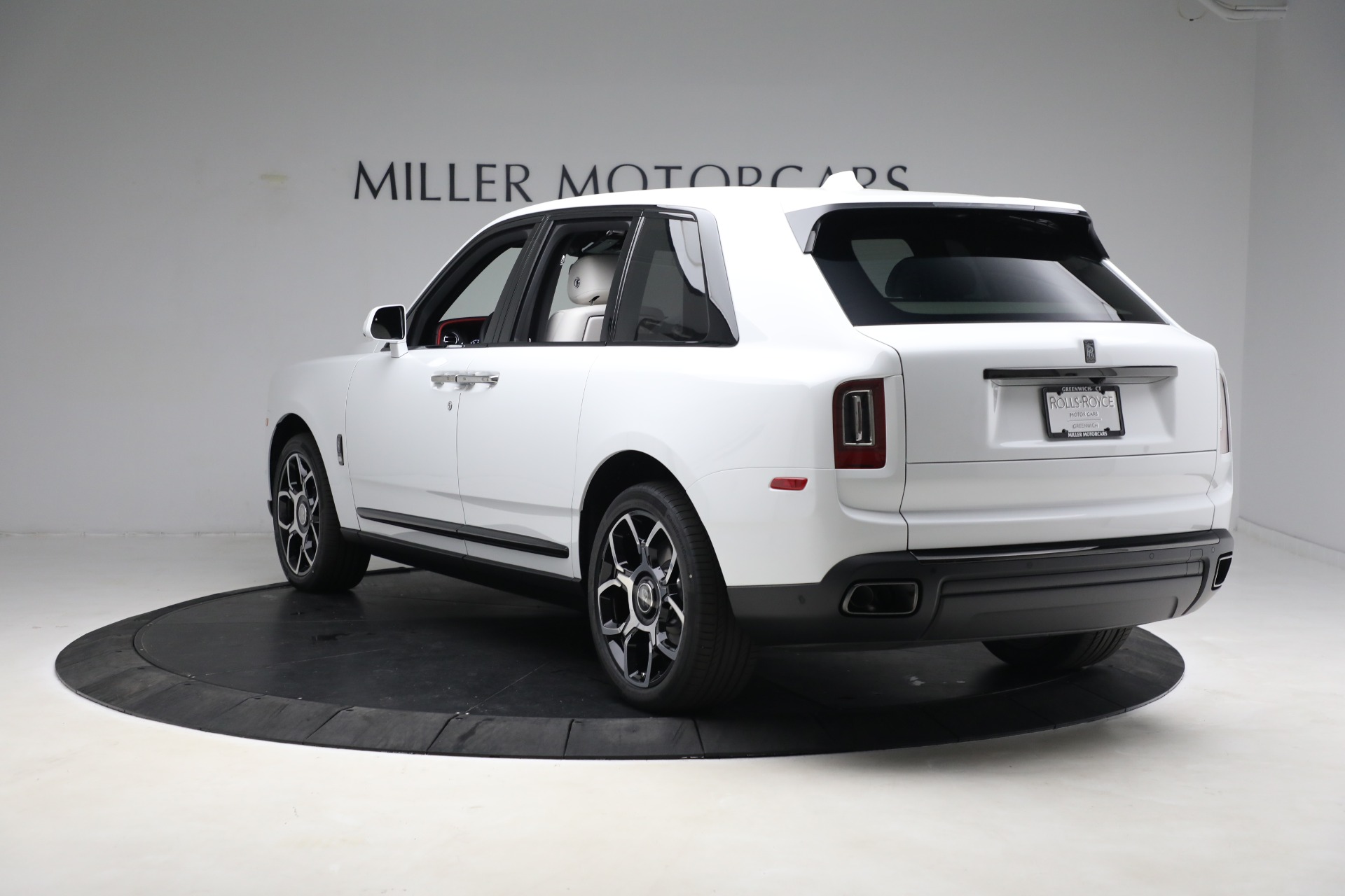 New 2023 Rolls-Royce Black Badge Cullinan | St. Petersburg, FL