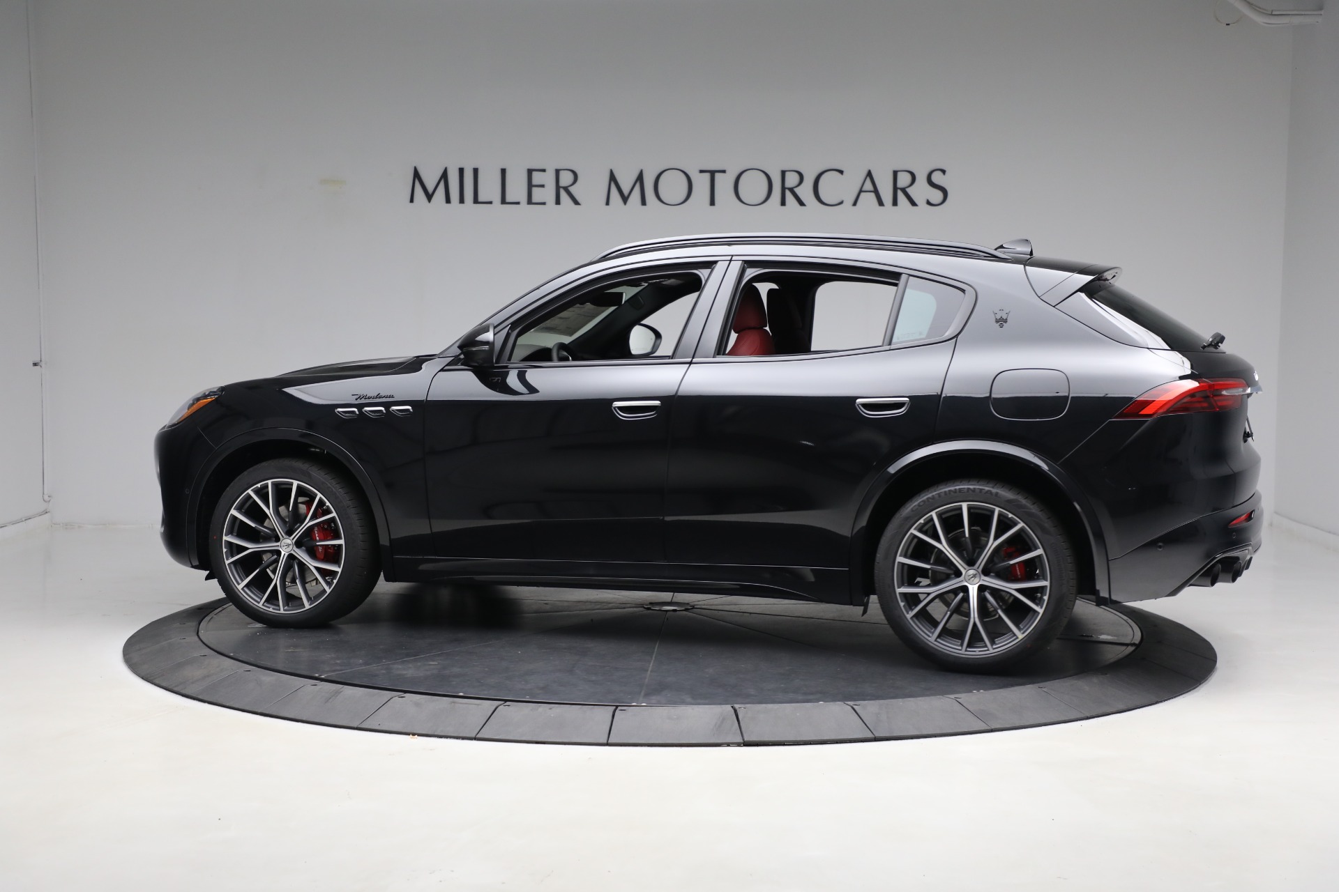 New 2023 Maserati Grecale Modena | St. Petersburg, FL