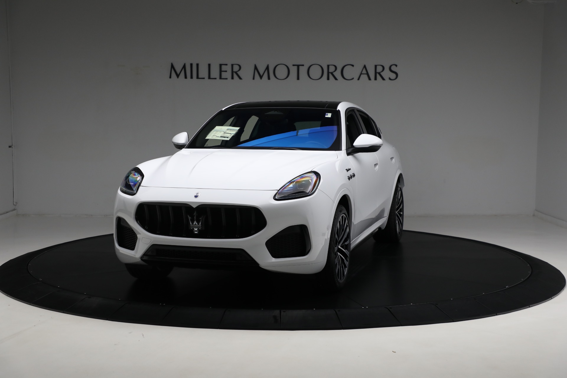 New 2023 Maserati Grecale Modena | St. Petersburg, FL
