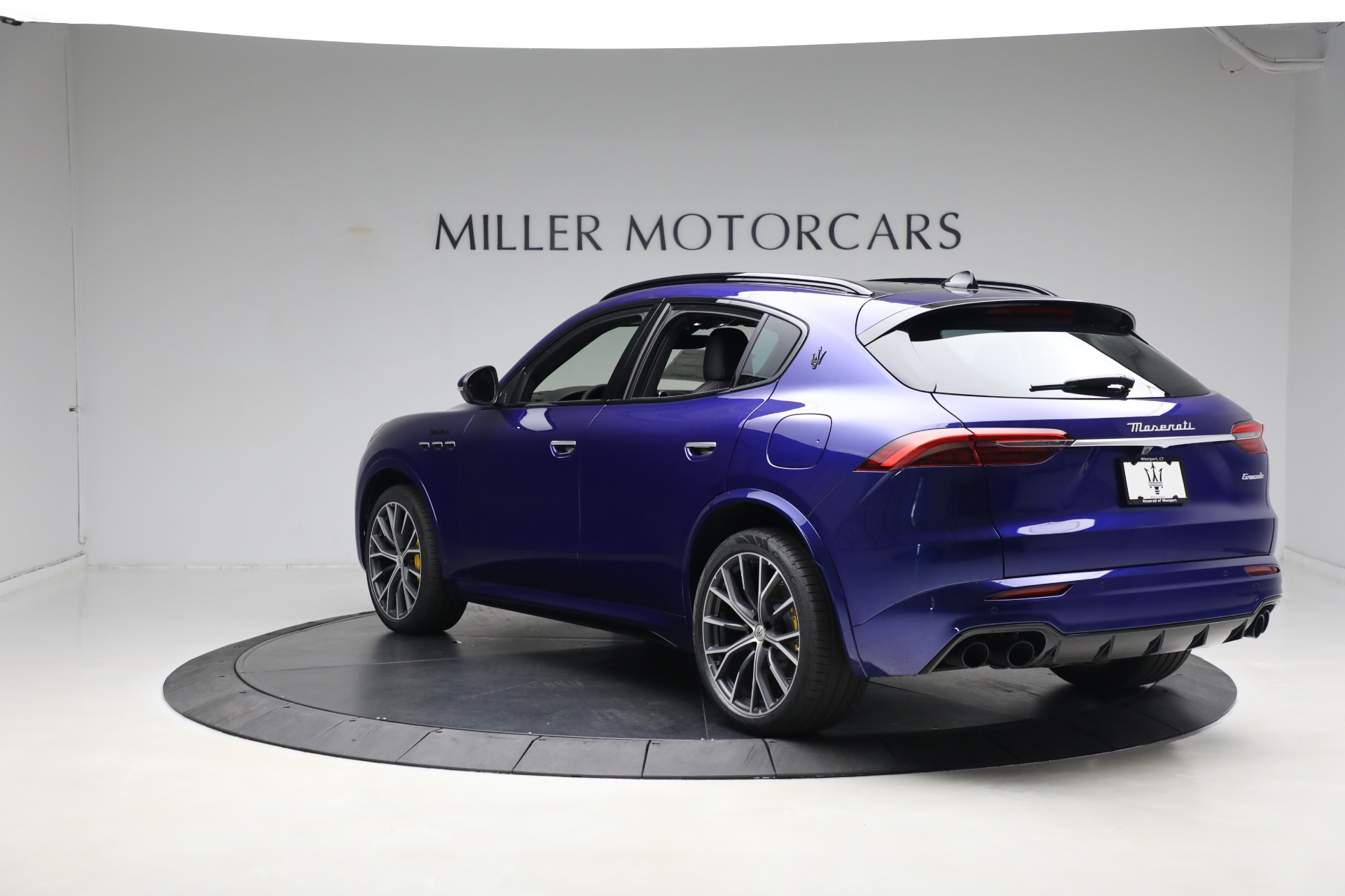 New 2023 Maserati Grecale Modena | St. Petersburg, FL