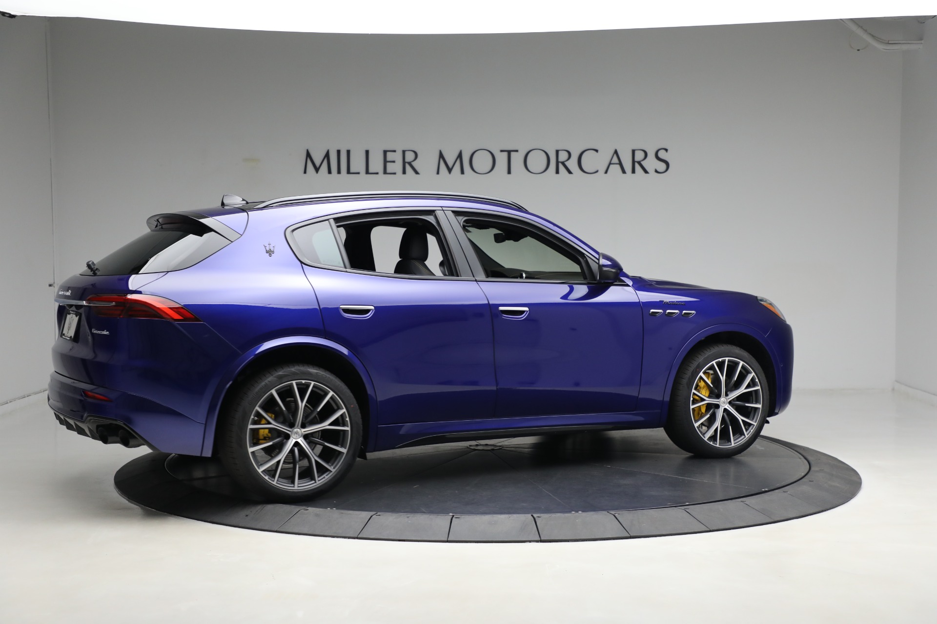 New 2023 Maserati Grecale Modena | St. Petersburg, FL