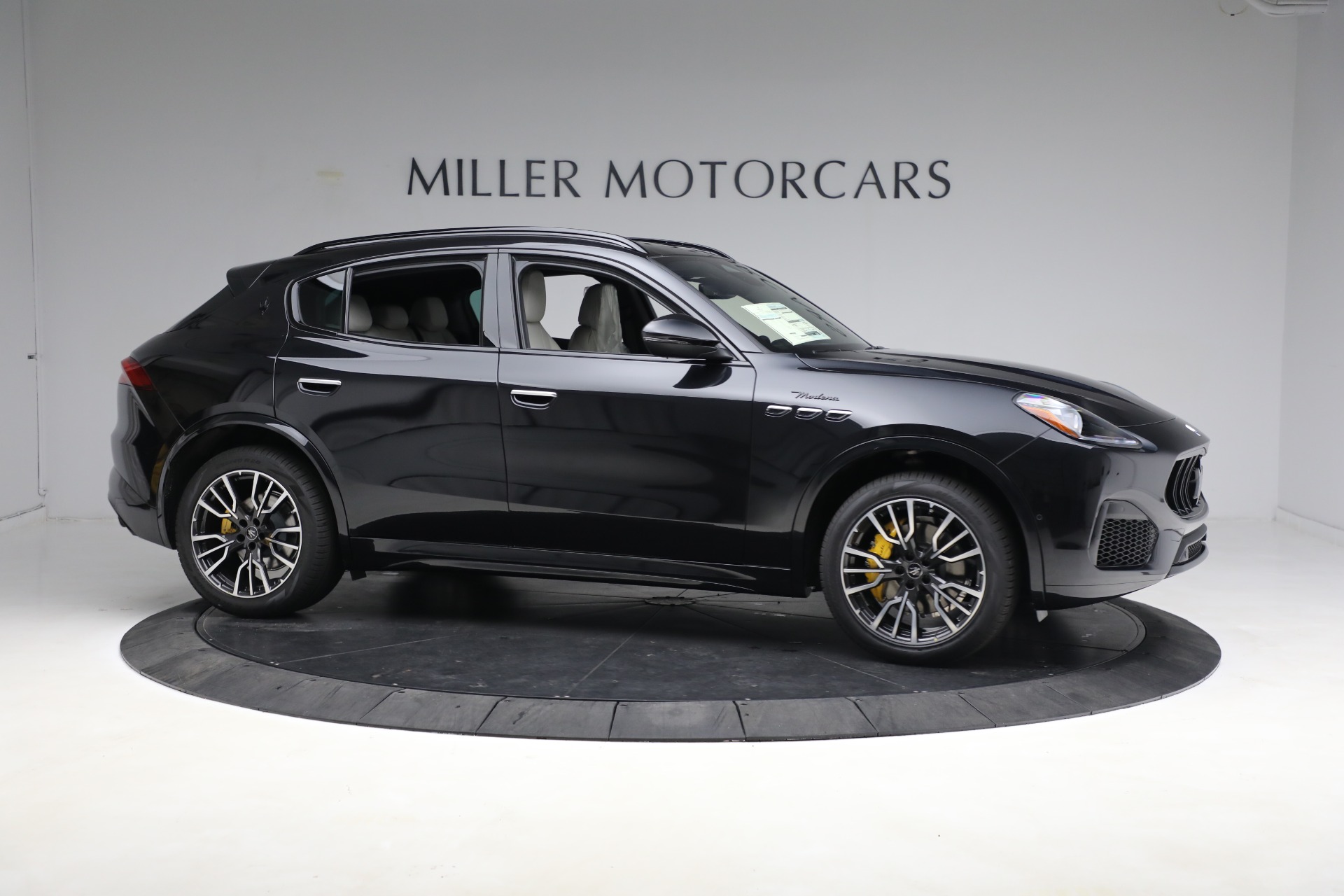 New 2023 Maserati Grecale Modena | St. Petersburg, FL