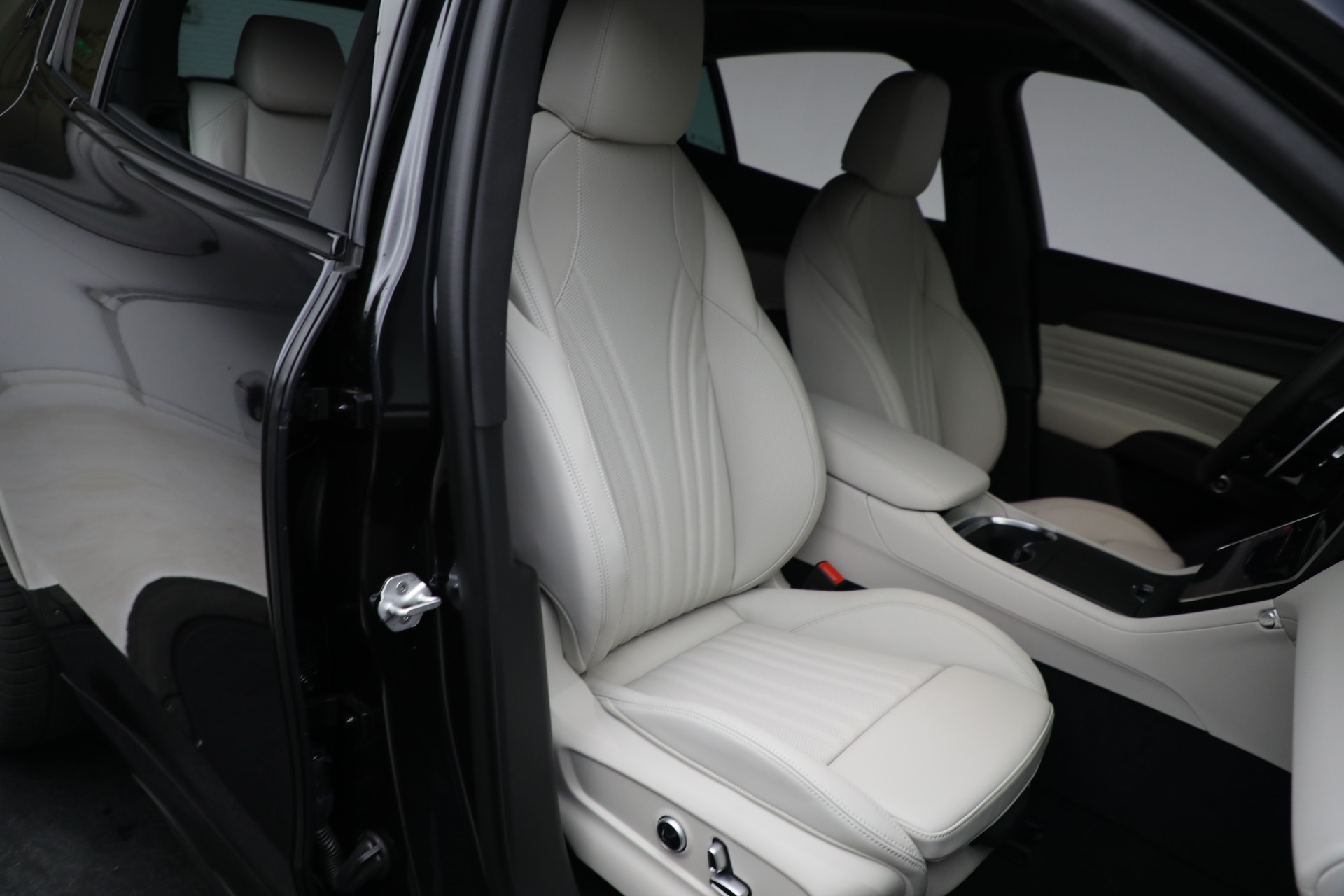 New 2023 Maserati Grecale Modena | St. Petersburg, FL