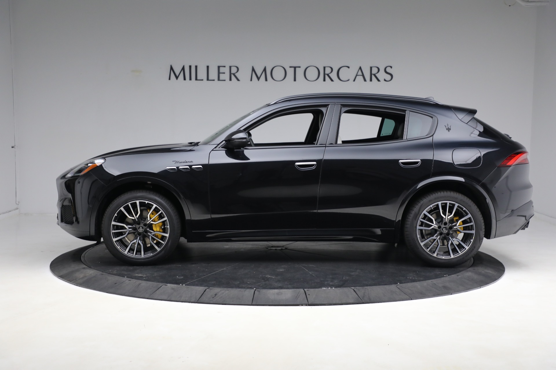 New 2023 Maserati Grecale Modena | St. Petersburg, FL