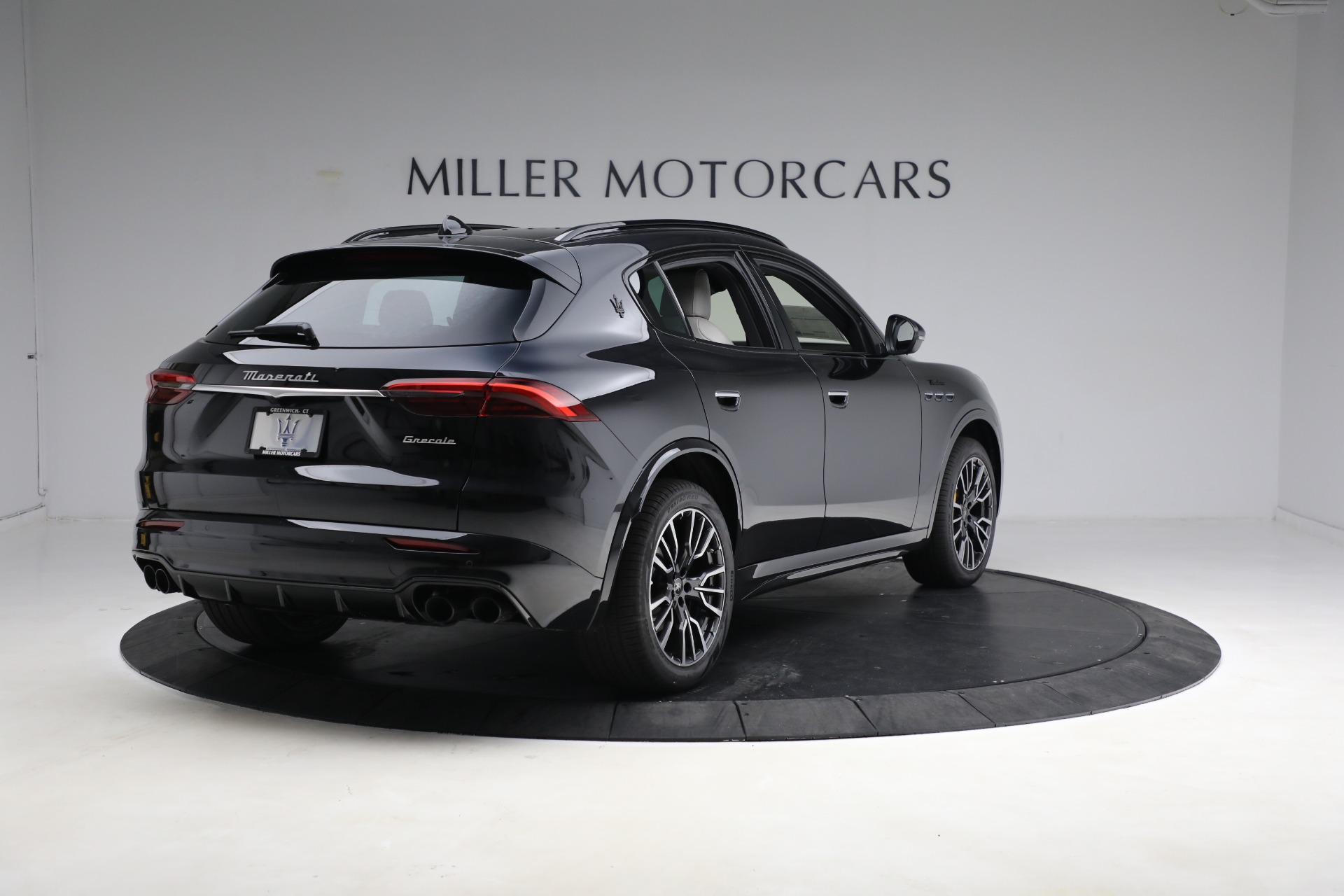New 2023 Maserati Grecale Modena | St. Petersburg, FL