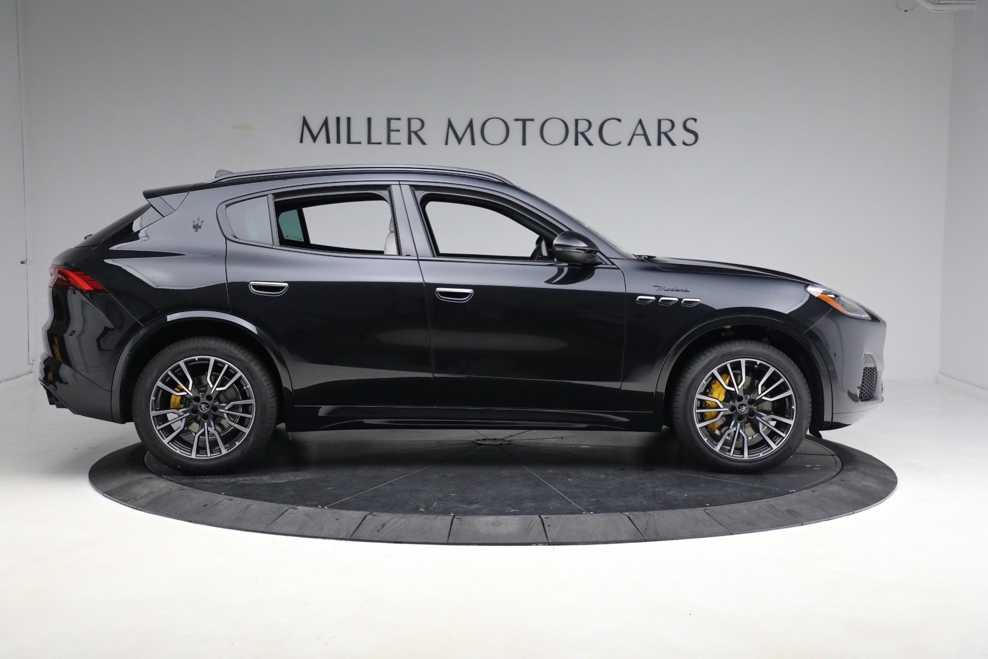 New 2023 Maserati Grecale Modena | St. Petersburg, FL