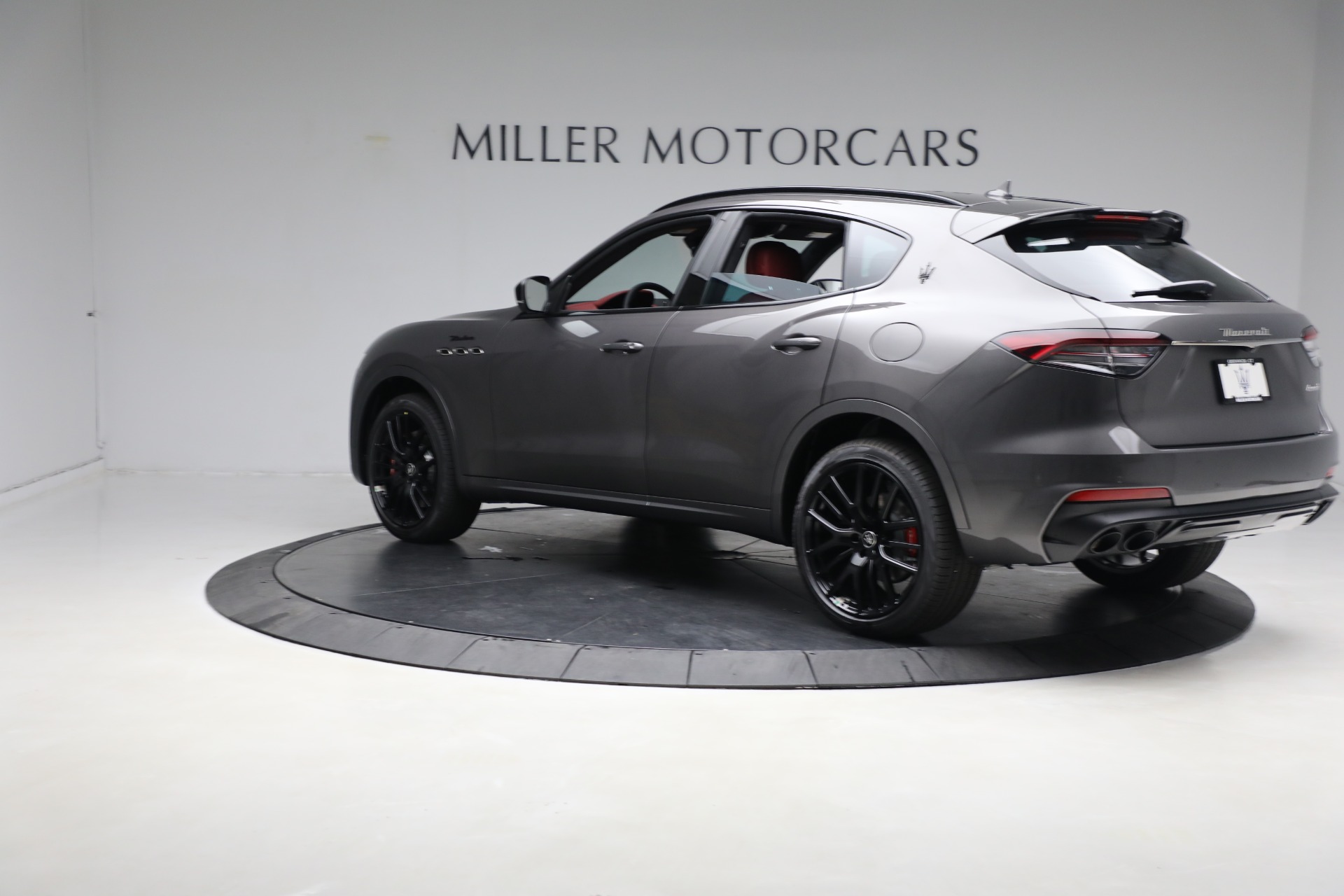 New 2023 Maserati Levante Modena | St. Petersburg, FL