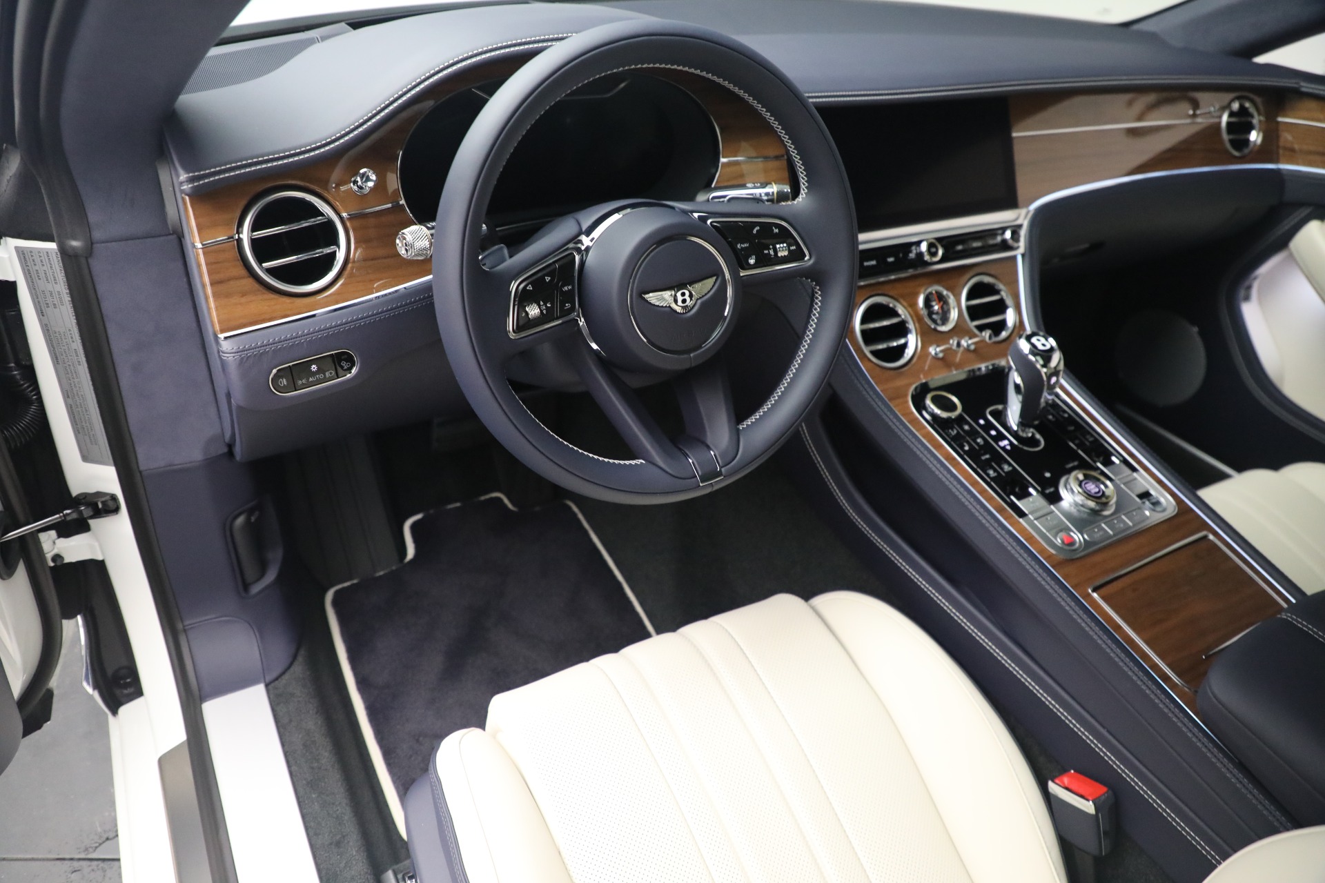 New 2023 Bentley Continental GT V8 | St. Petersburg, FL