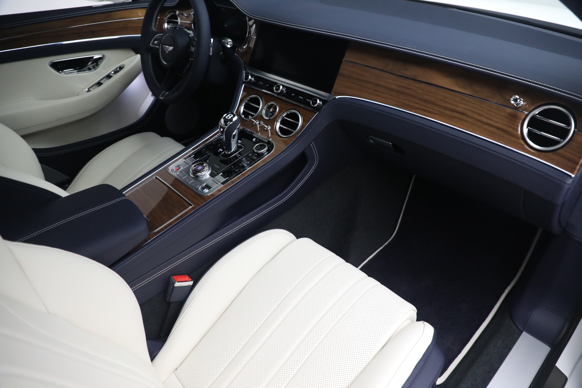 New 2023 Bentley Continental GT V8 | St. Petersburg, FL