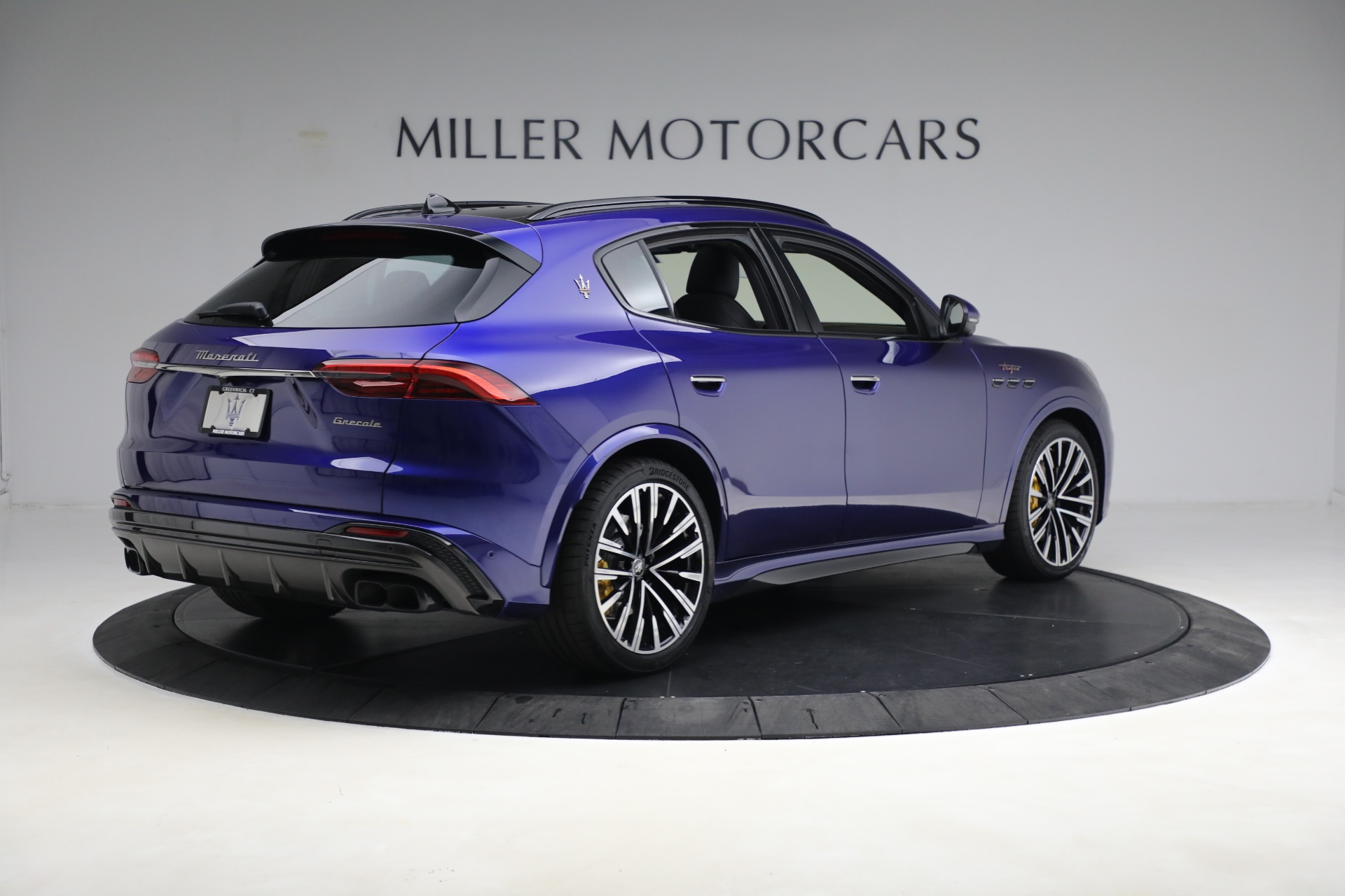 New 2023 Maserati Grecale Trofeo | St. Petersburg, FL