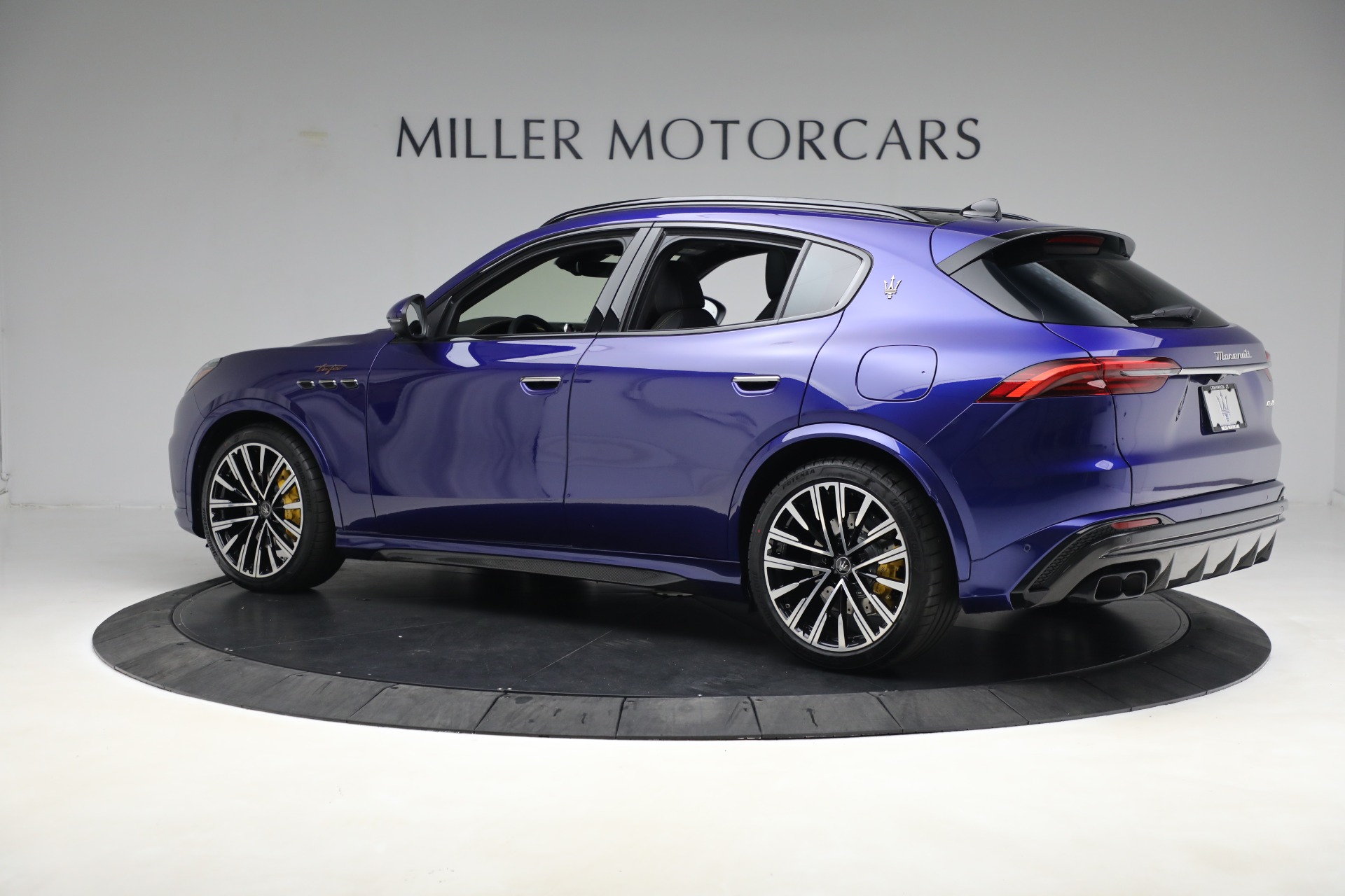 New 2023 Maserati Grecale Trofeo | St. Petersburg, FL