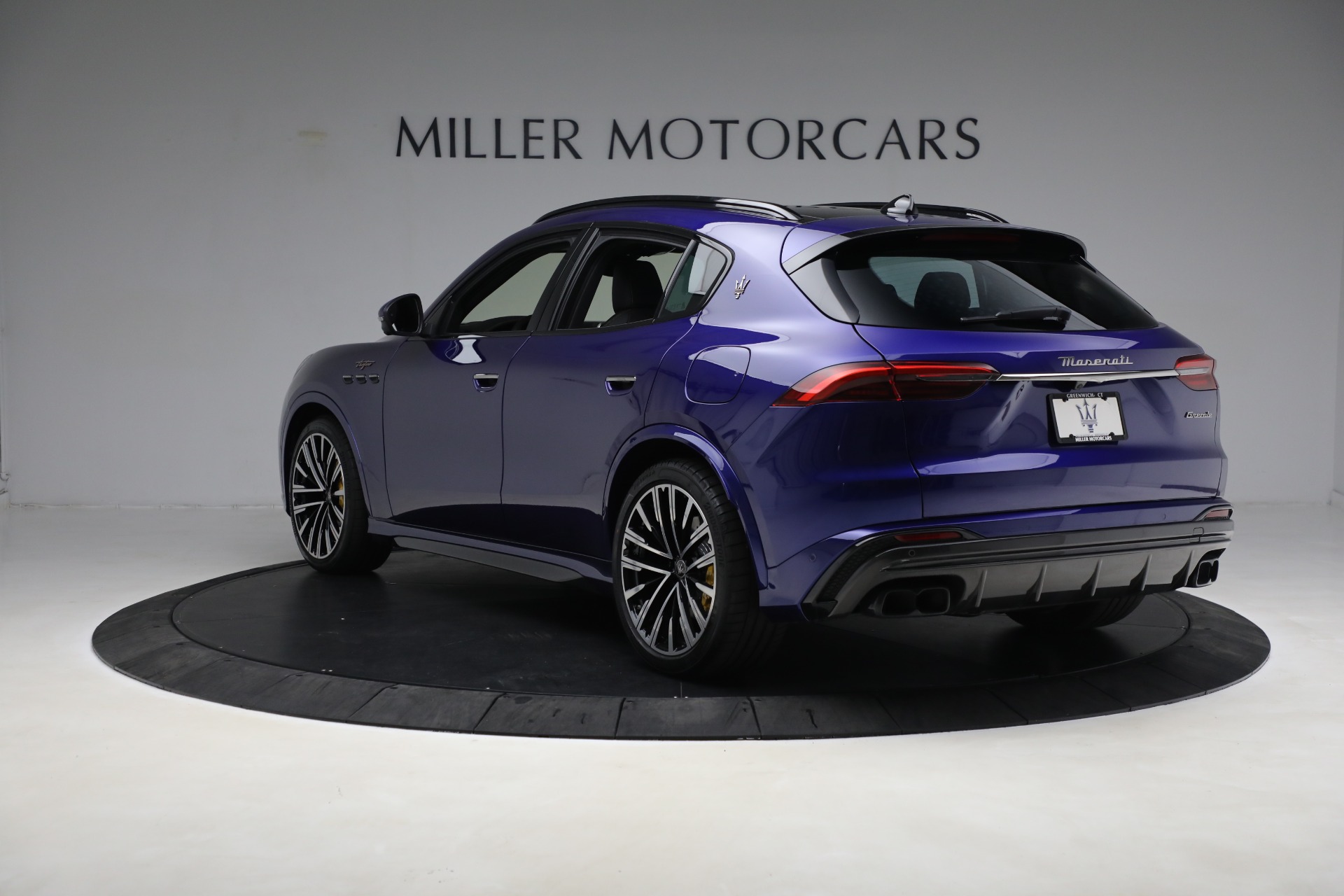 New 2023 Maserati Grecale Trofeo | St. Petersburg, FL