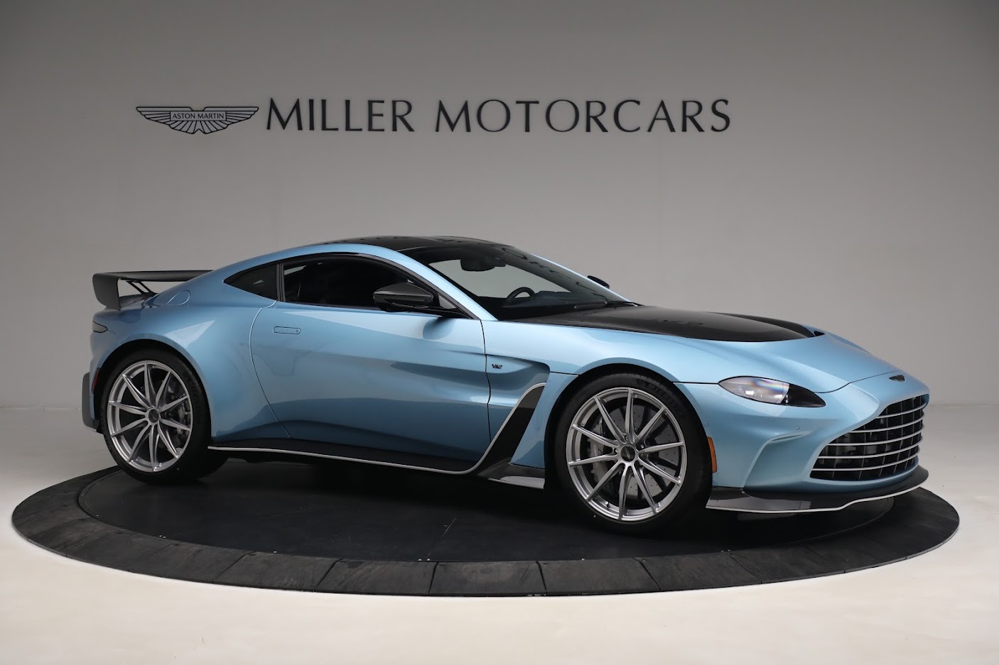 Used 2023 Aston Martin Vantage V12 | St. Petersburg, FL