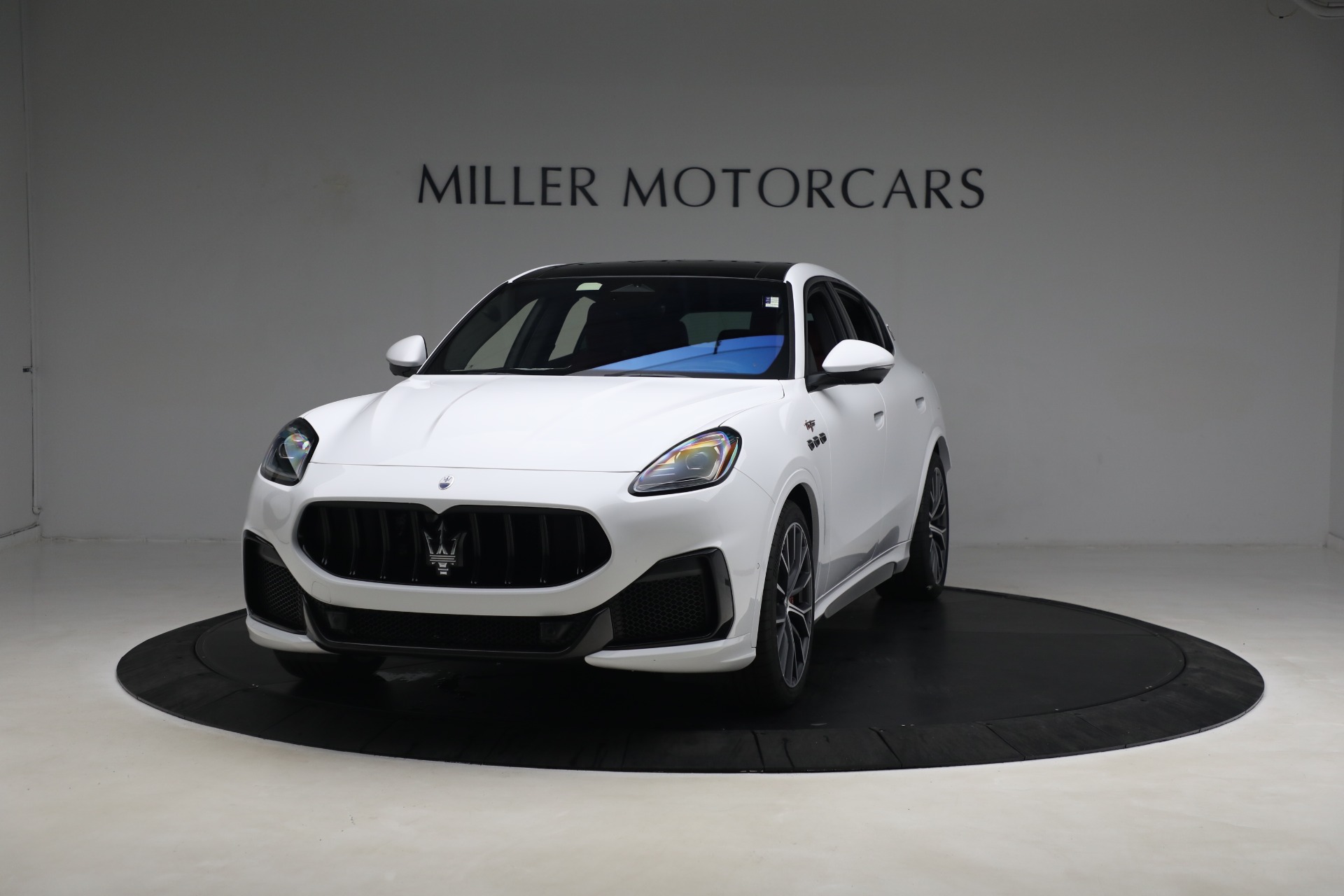 New 2023 Maserati Grecale Trofeo | St. Petersburg, FL