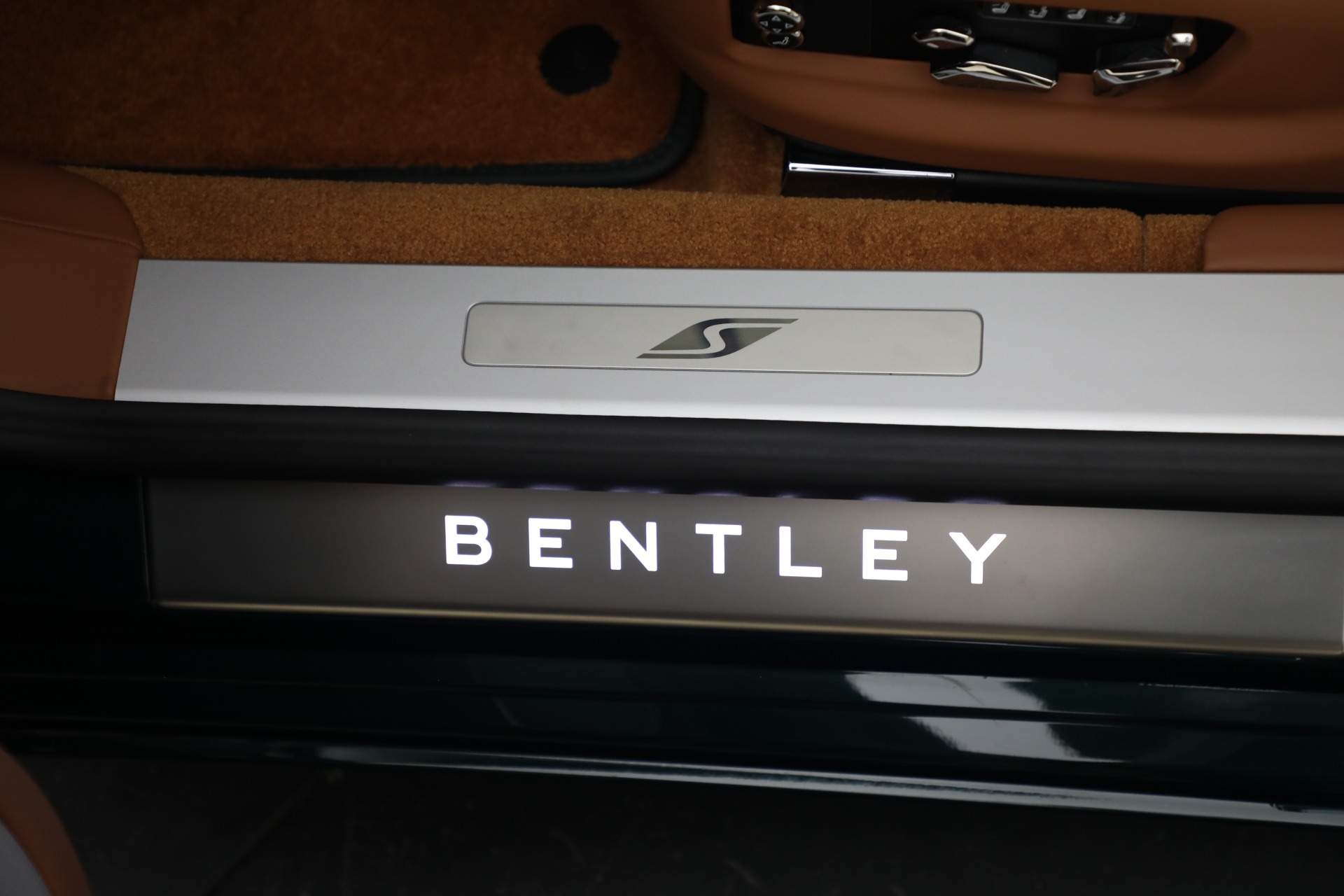 New 2023 Bentley Flying Spur S V8 | St. Petersburg, FL