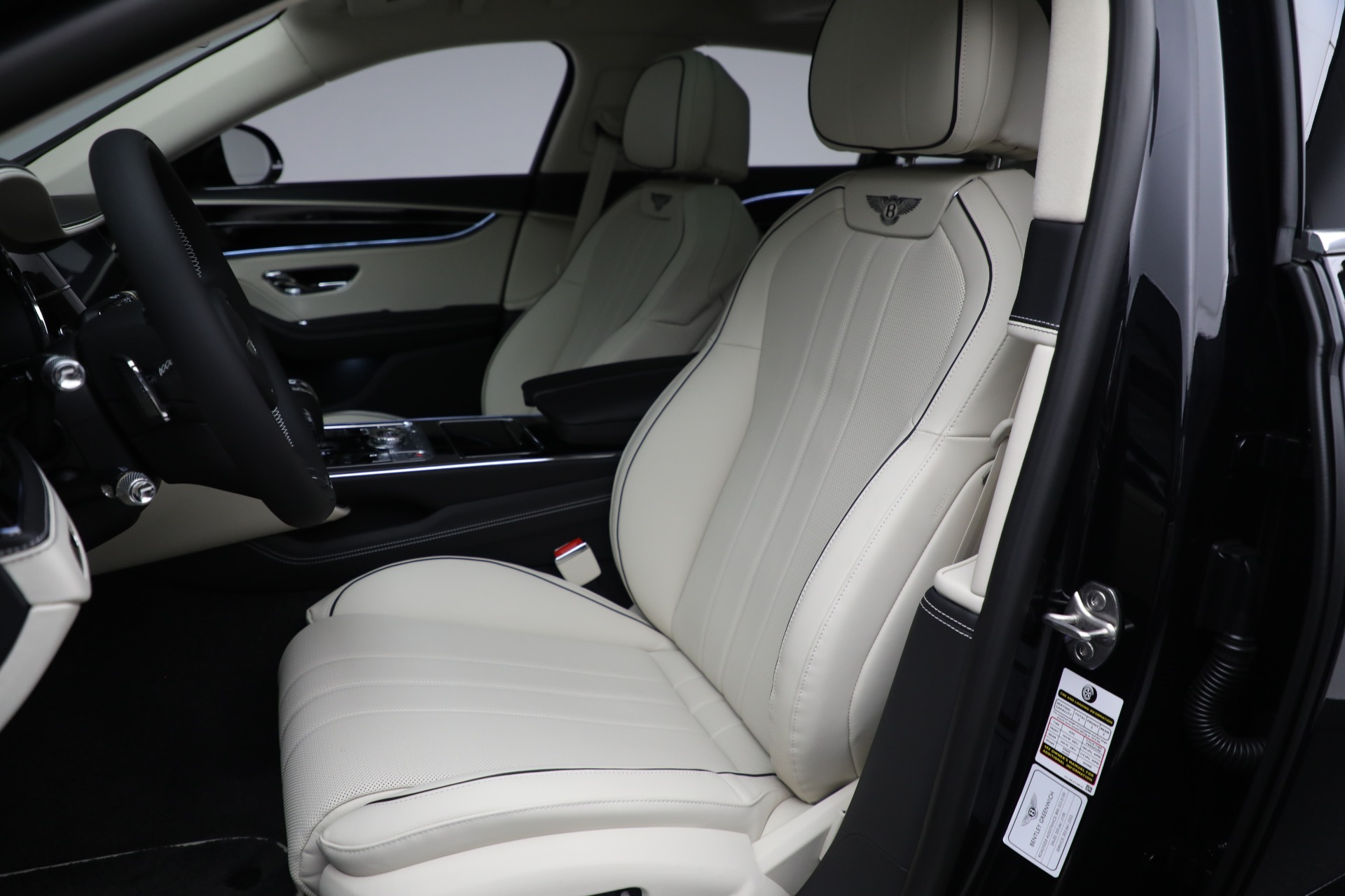 New 2023 Bentley Flying Spur V8 | St. Petersburg, FL