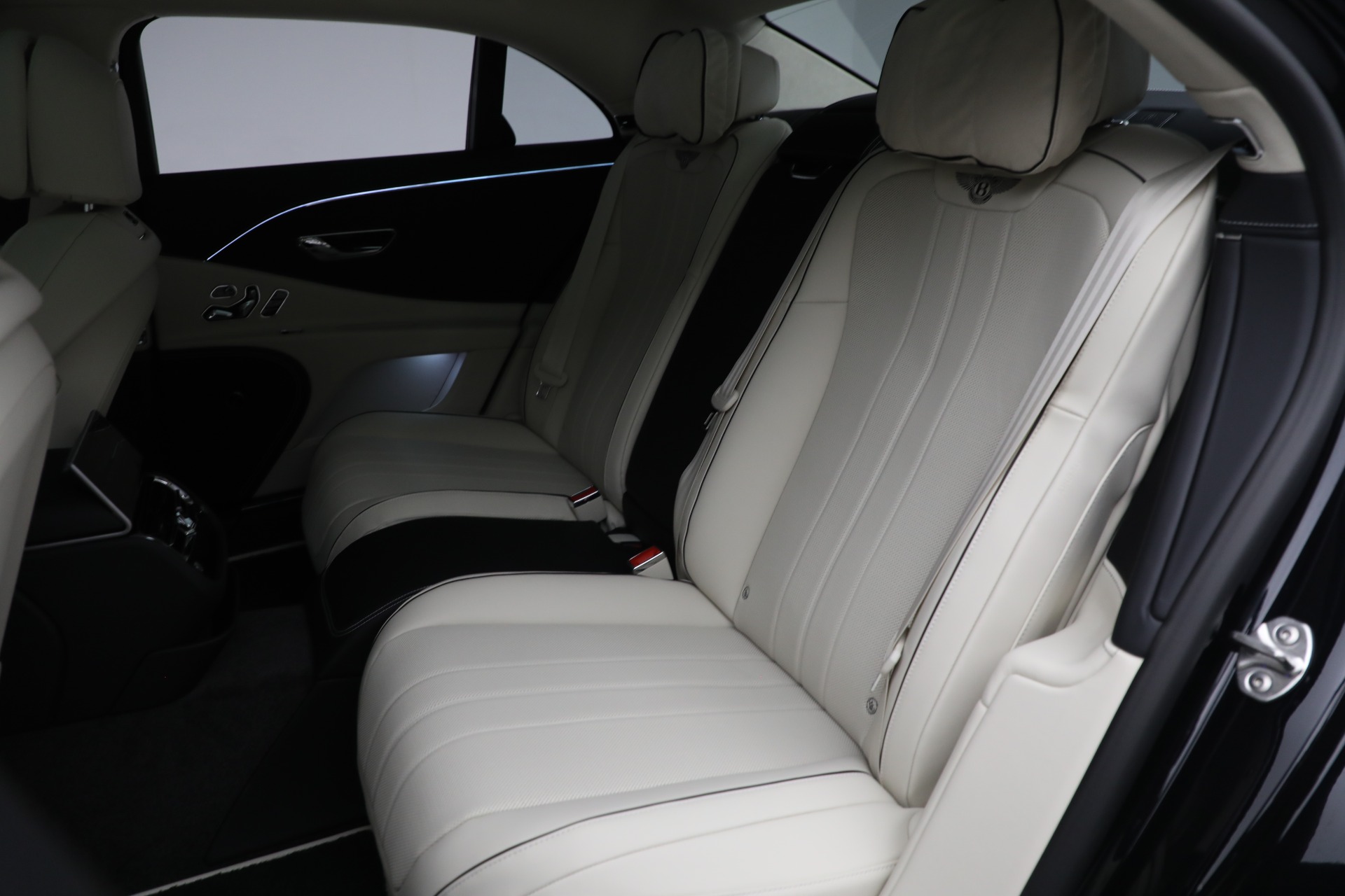 New 2023 Bentley Flying Spur V8 | St. Petersburg, FL