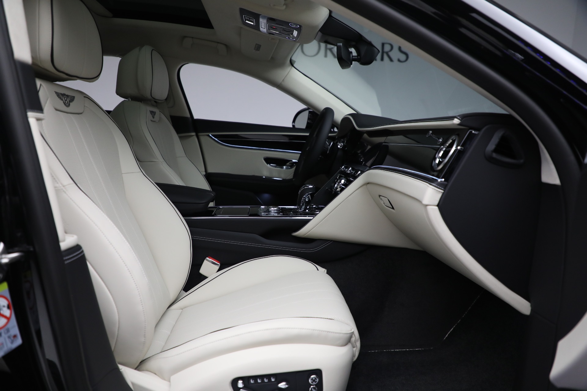 New 2023 Bentley Flying Spur V8 | St. Petersburg, FL