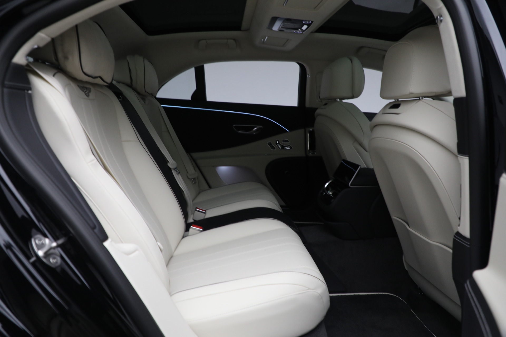 New 2023 Bentley Flying Spur V8 | St. Petersburg, FL