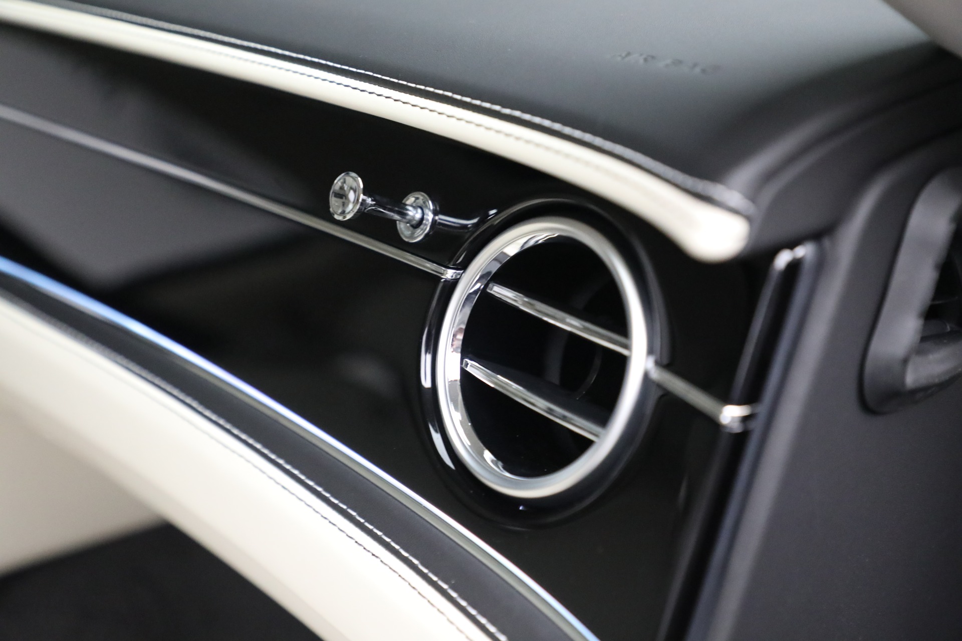 New 2023 Bentley Flying Spur V8 | St. Petersburg, FL