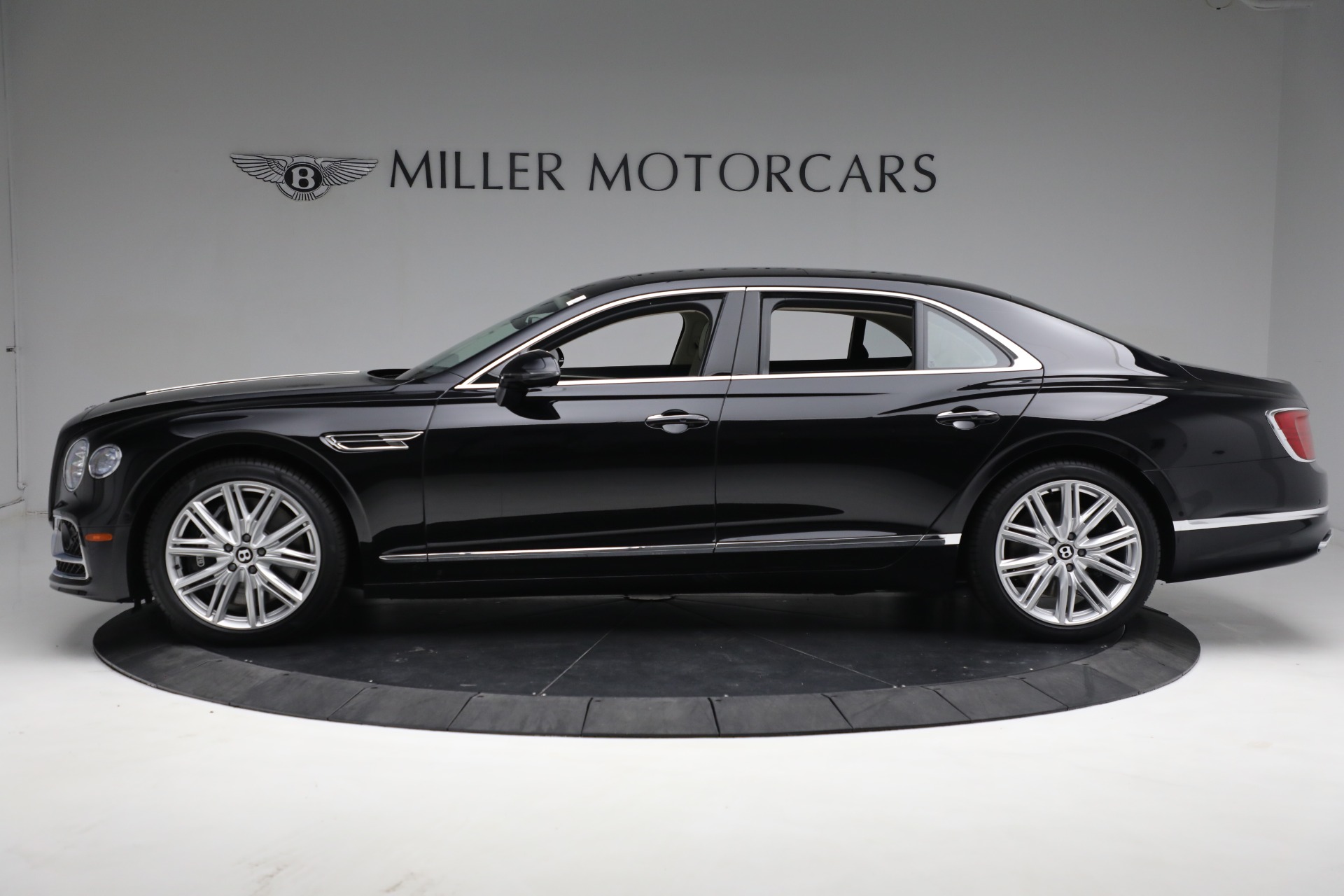 New 2023 Bentley Flying Spur V8 | St. Petersburg, FL