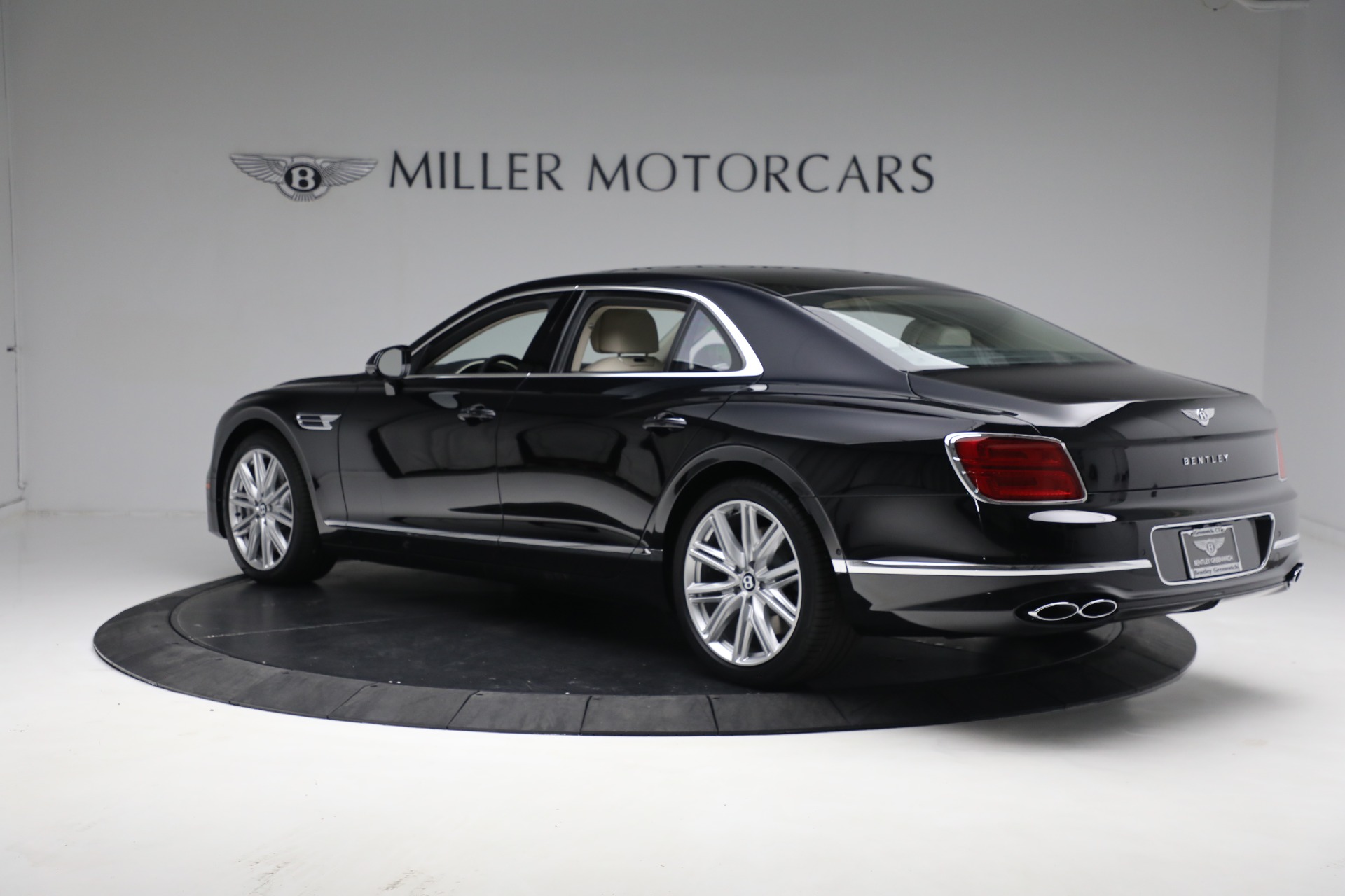 New 2023 Bentley Flying Spur V8 | St. Petersburg, FL