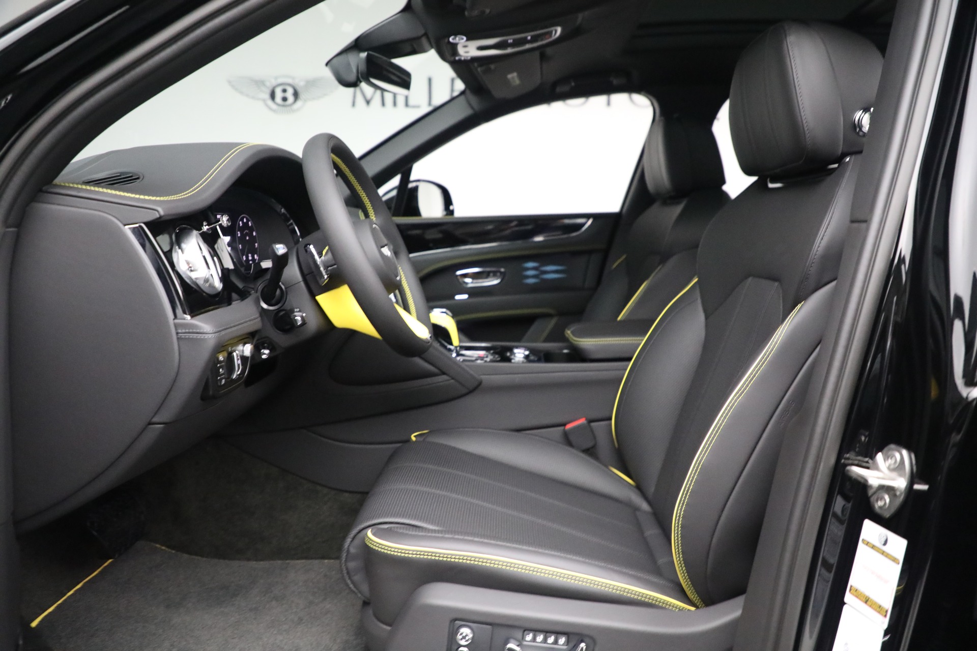New 2023 Bentley Bentayga EWB V8 | St. Petersburg, FL