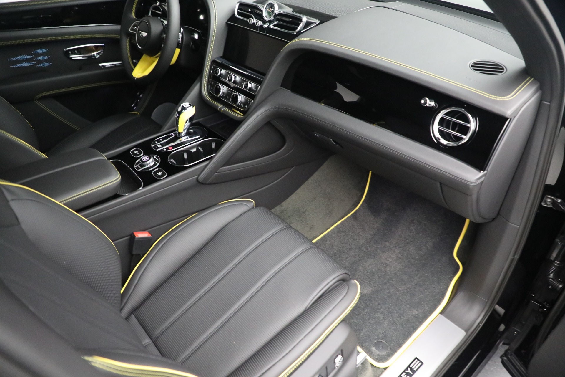 New 2023 Bentley Bentayga EWB V8 | St. Petersburg, FL