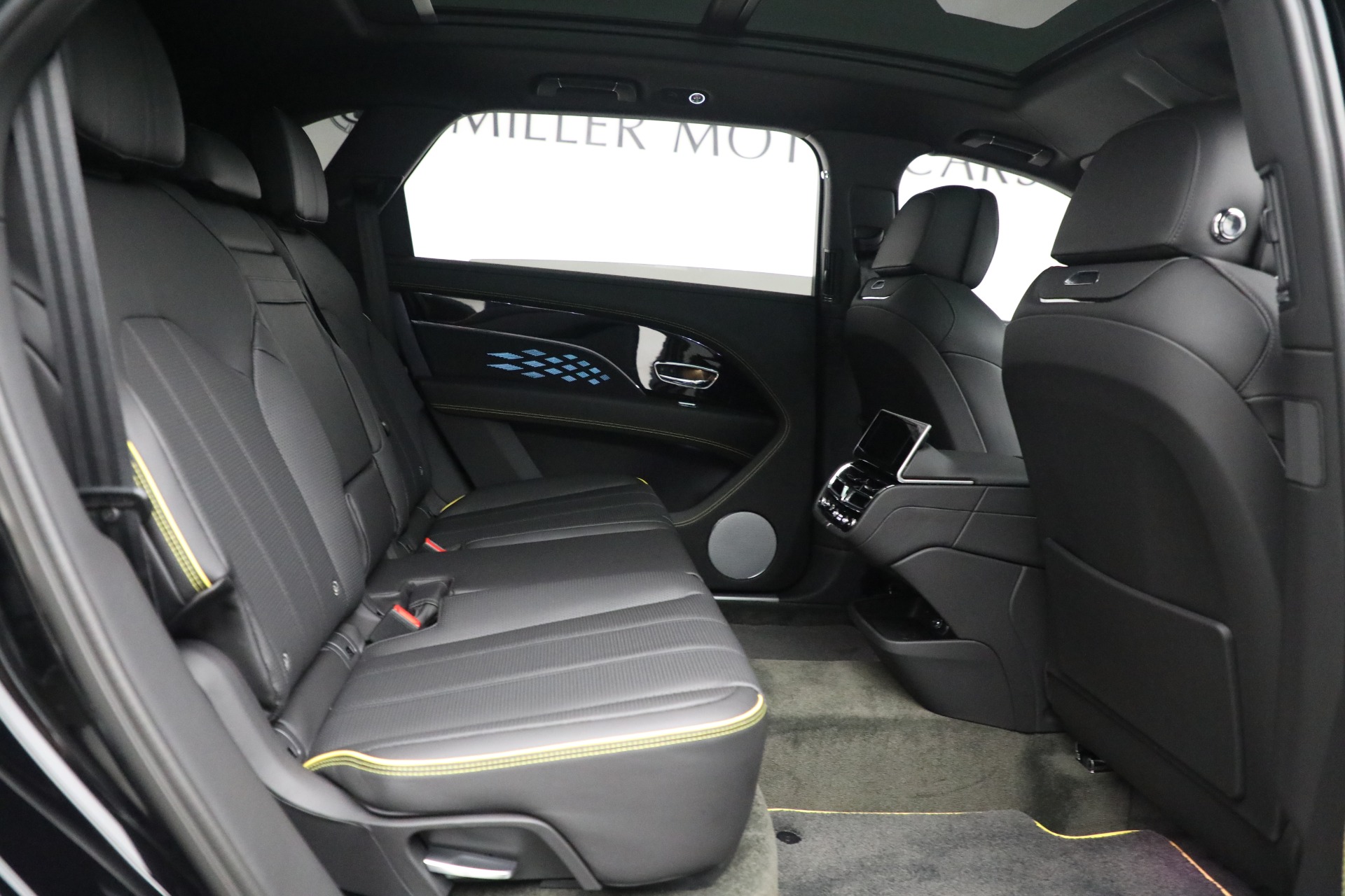 New 2023 Bentley Bentayga EWB V8 | St. Petersburg, FL