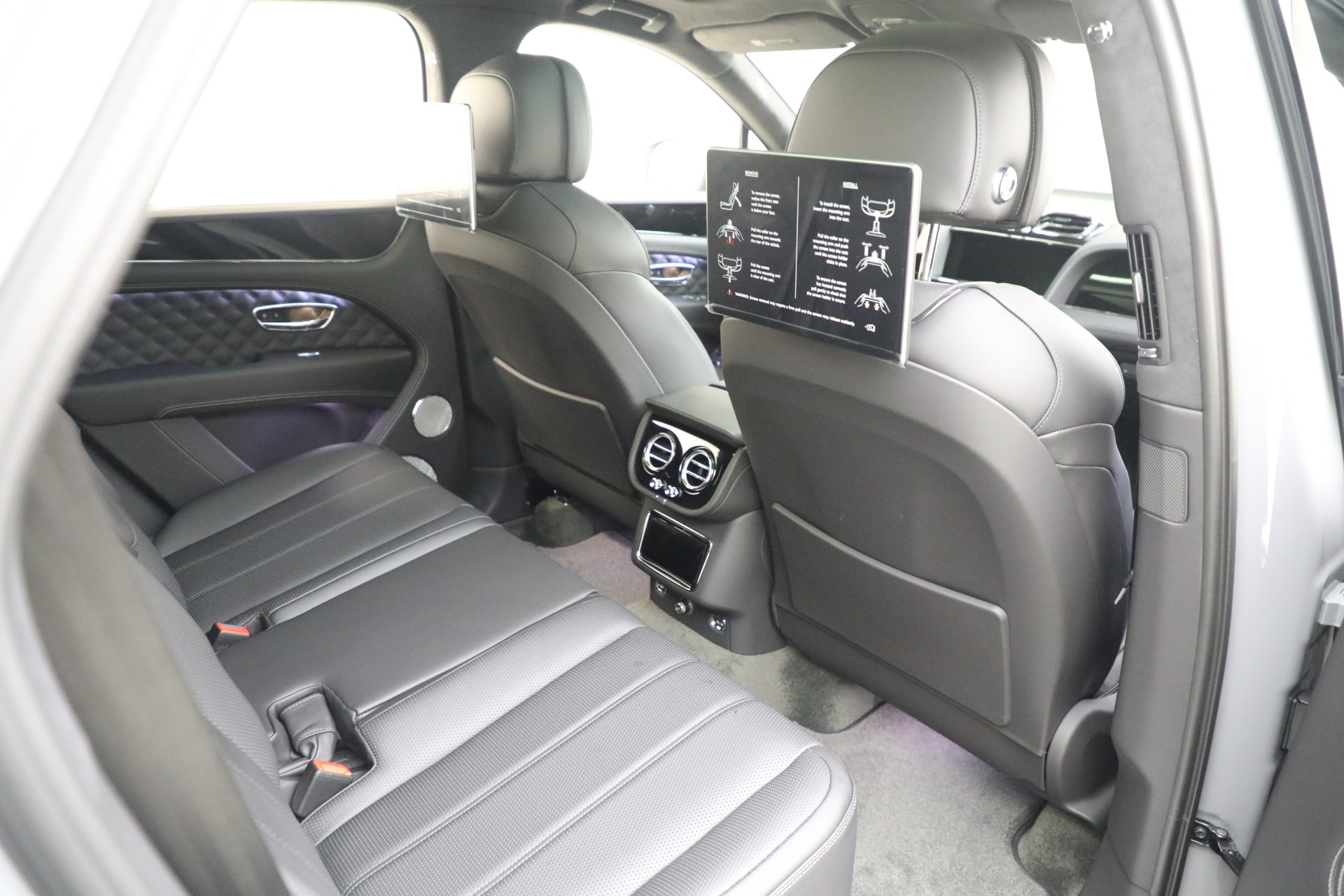 New 2023 Bentley Bentayga Azure V8 | St. Petersburg, FL