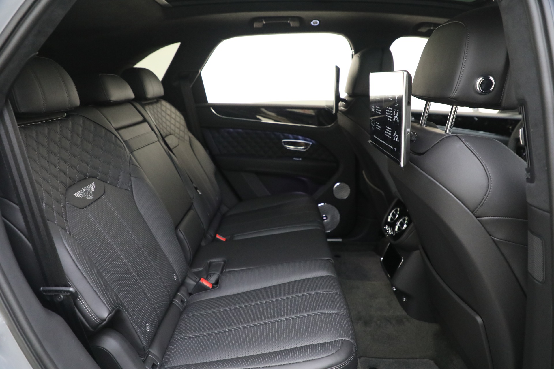 New 2023 Bentley Bentayga Azure V8 | St. Petersburg, FL