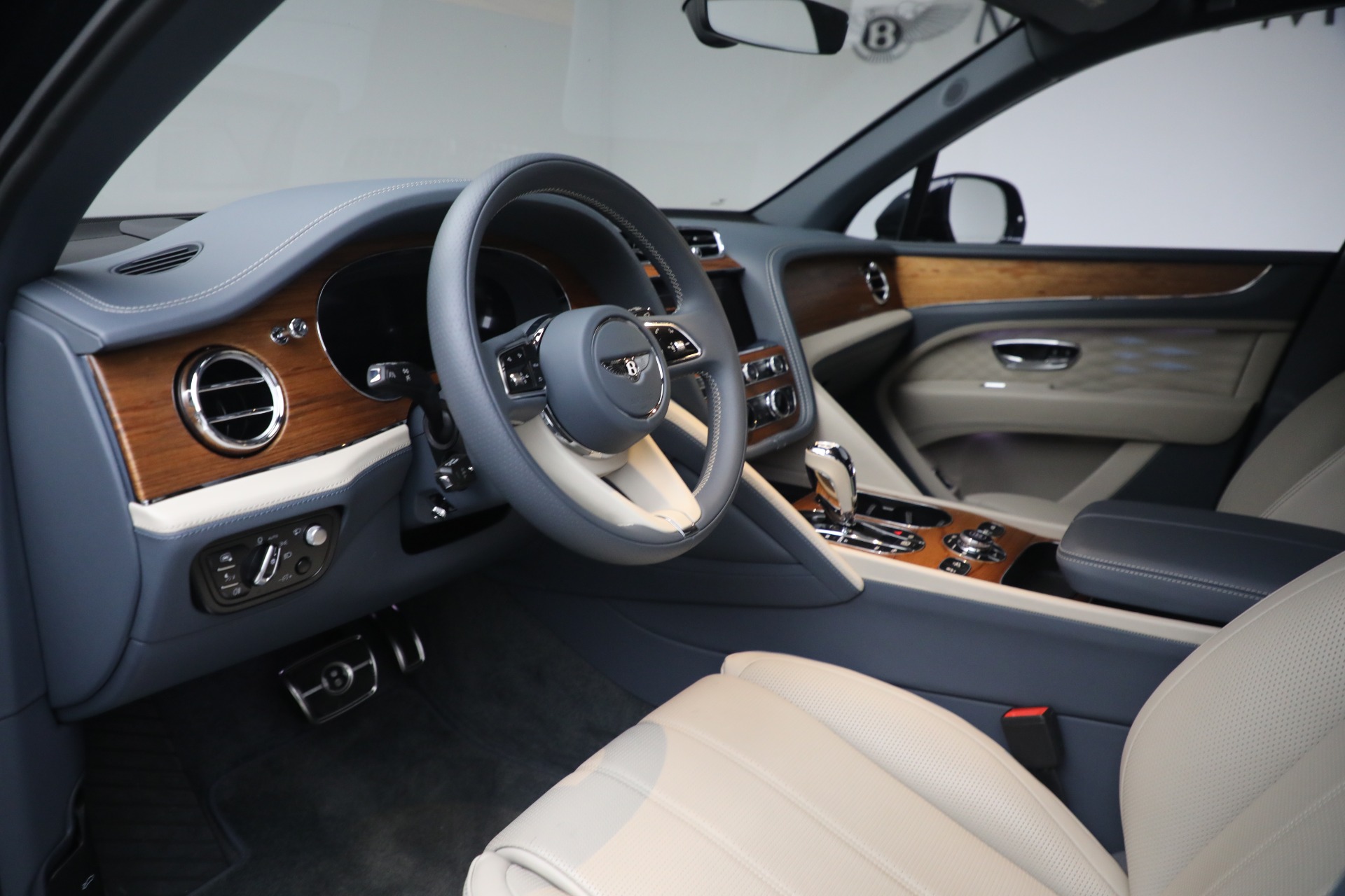 Used 2023 Bentley Bentayga EWB Azure V8 | St. Petersburg, FL
