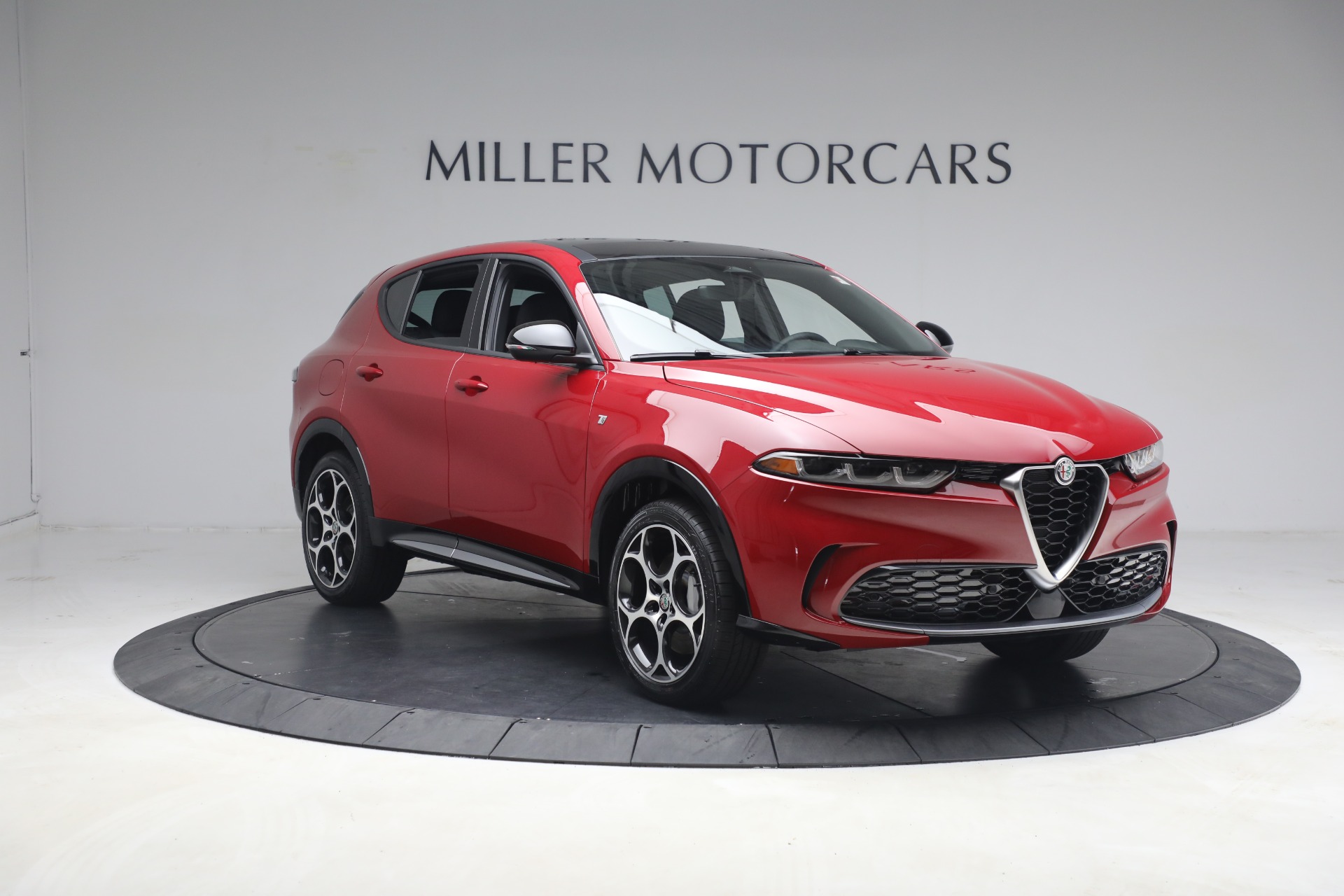 New 2024 Alfa Romeo Tonale Ti | St. Petersburg, FL