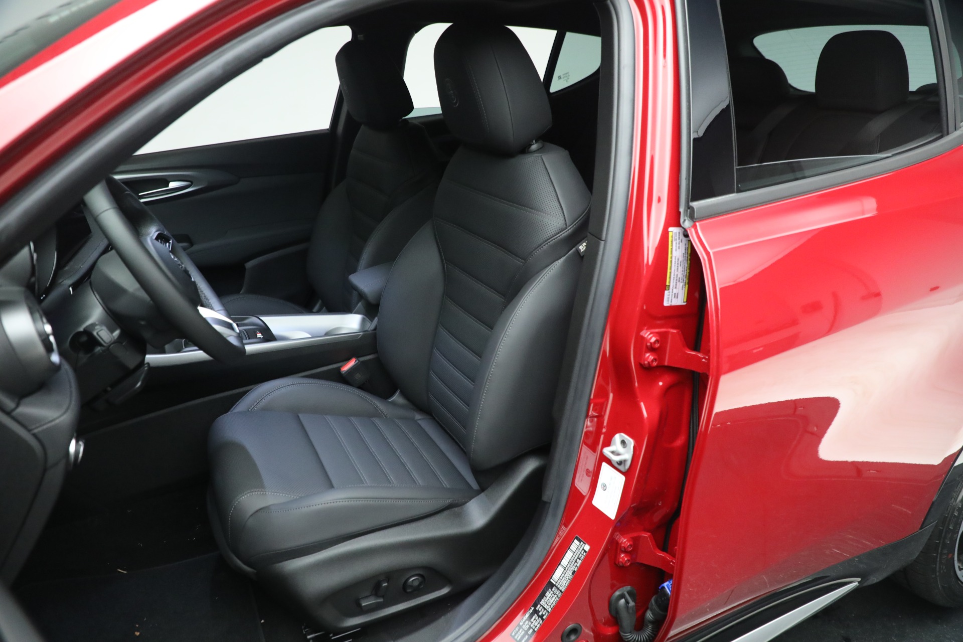 New 2024 Alfa Romeo Tonale Ti | St. Petersburg, FL