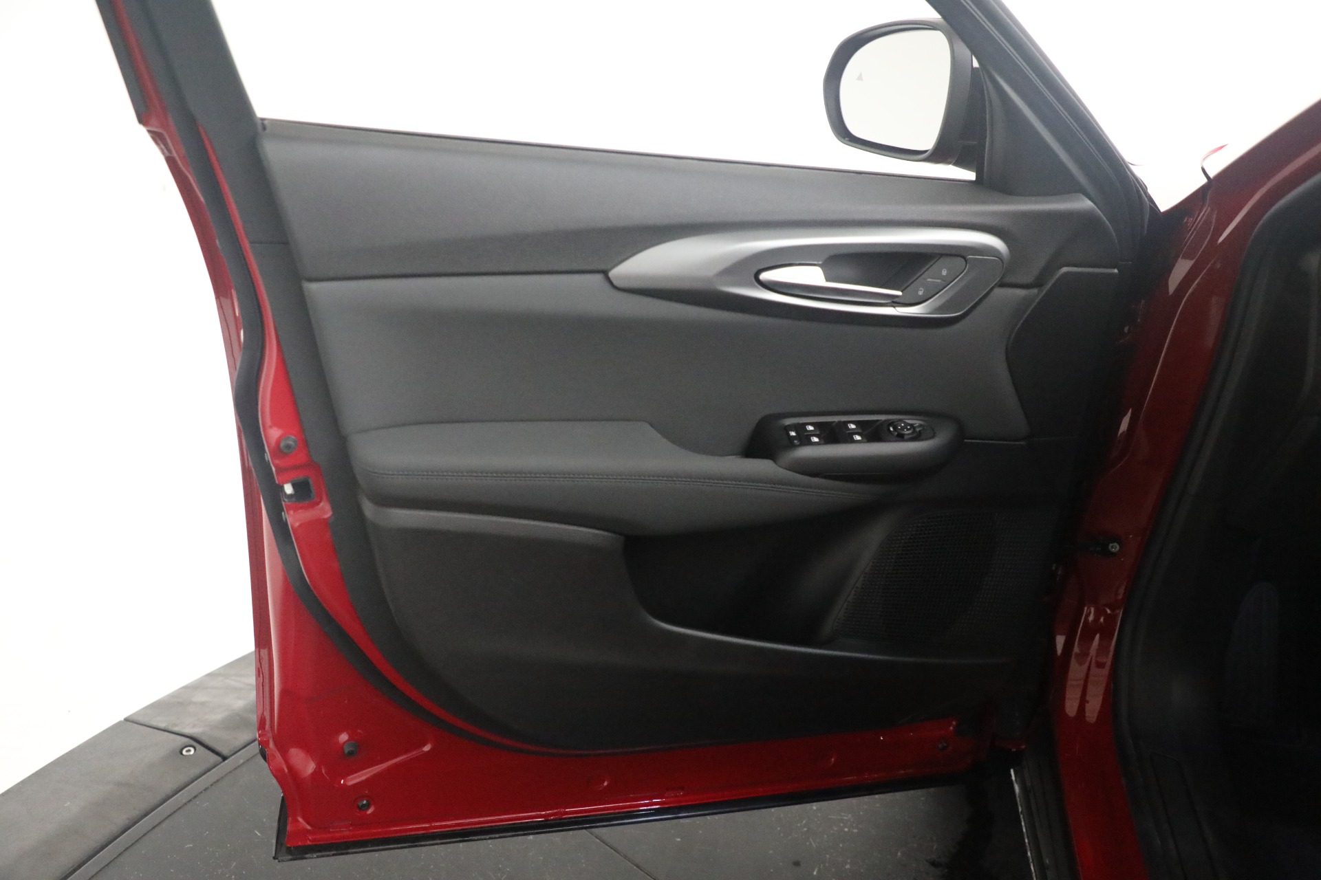 New 2024 Alfa Romeo Tonale Ti | St. Petersburg, FL
