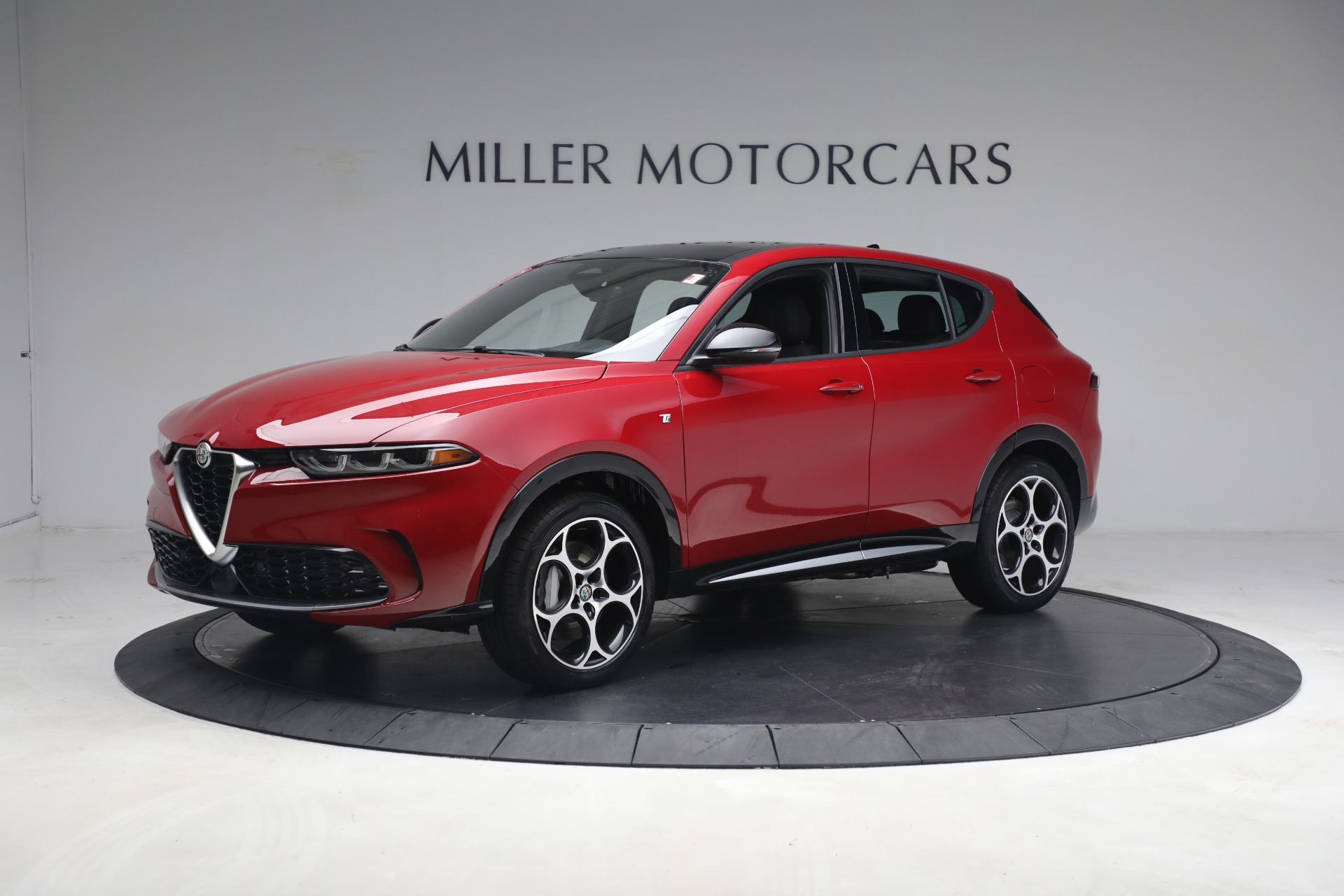 New 2024 Alfa Romeo Tonale Ti | St. Petersburg, FL