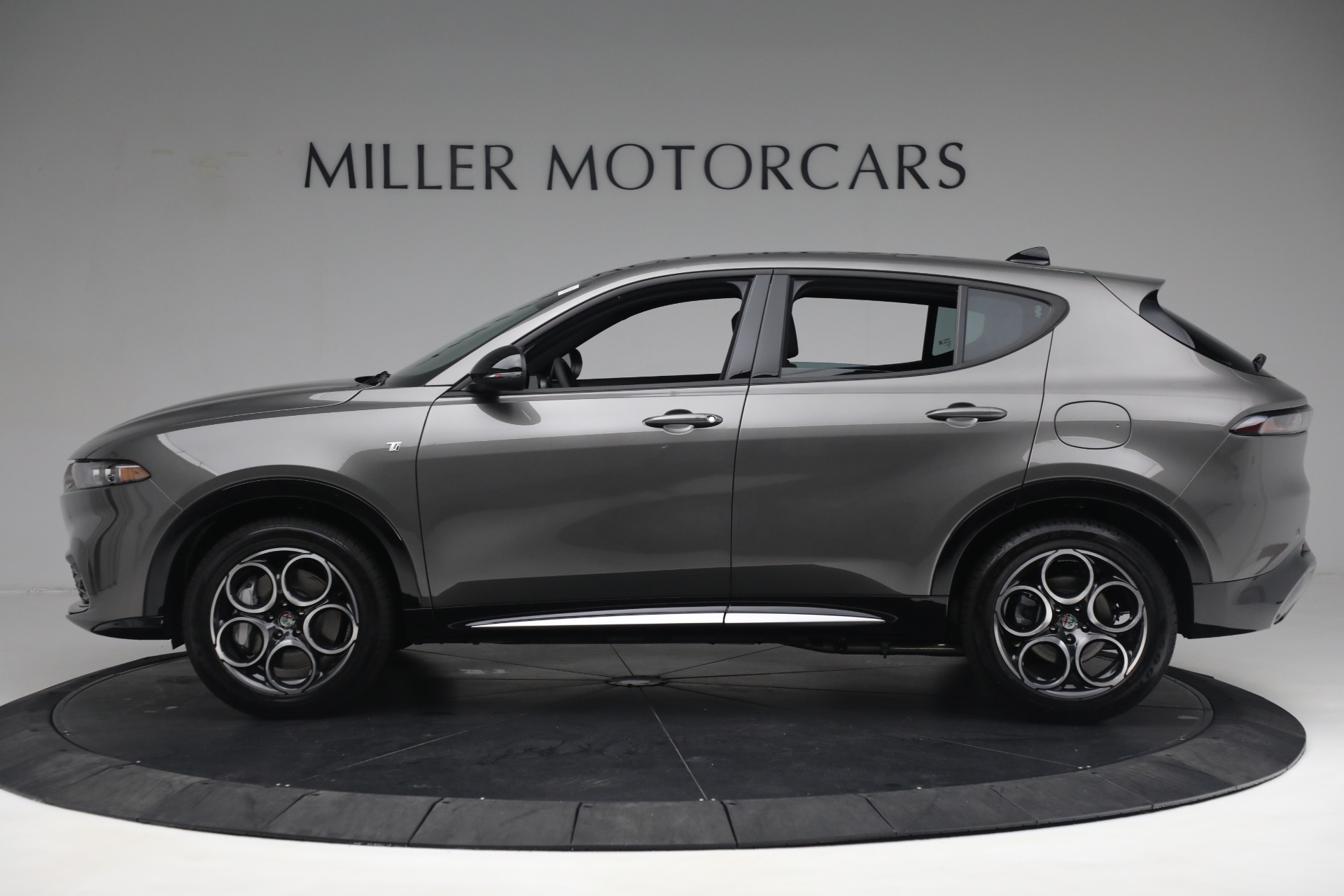 New 2024 Alfa Romeo Tonale Ti | St. Petersburg, FL