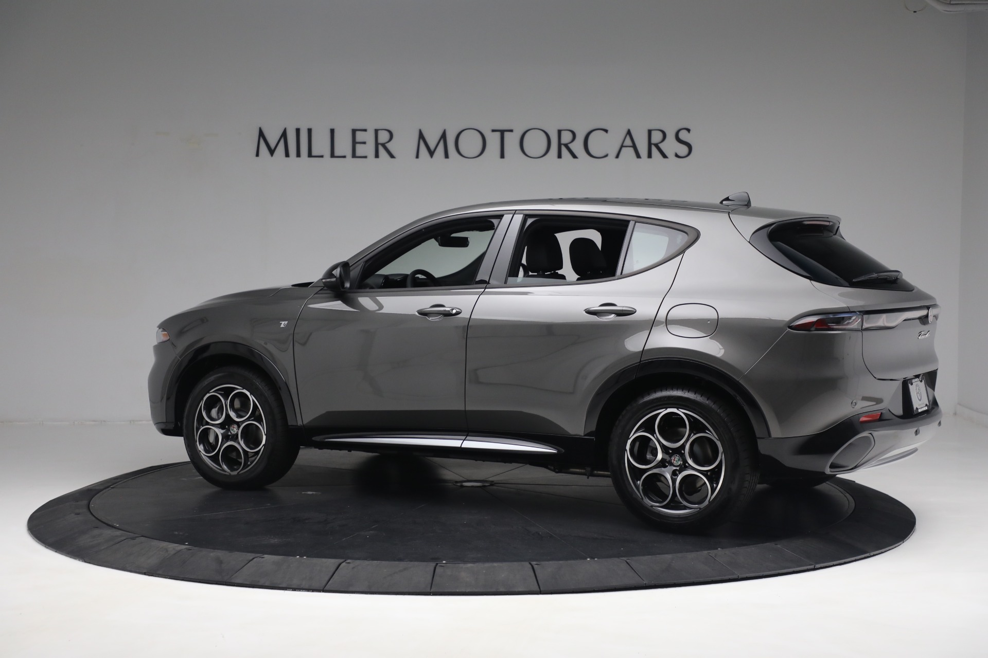New 2024 Alfa Romeo Tonale Ti | St. Petersburg, FL