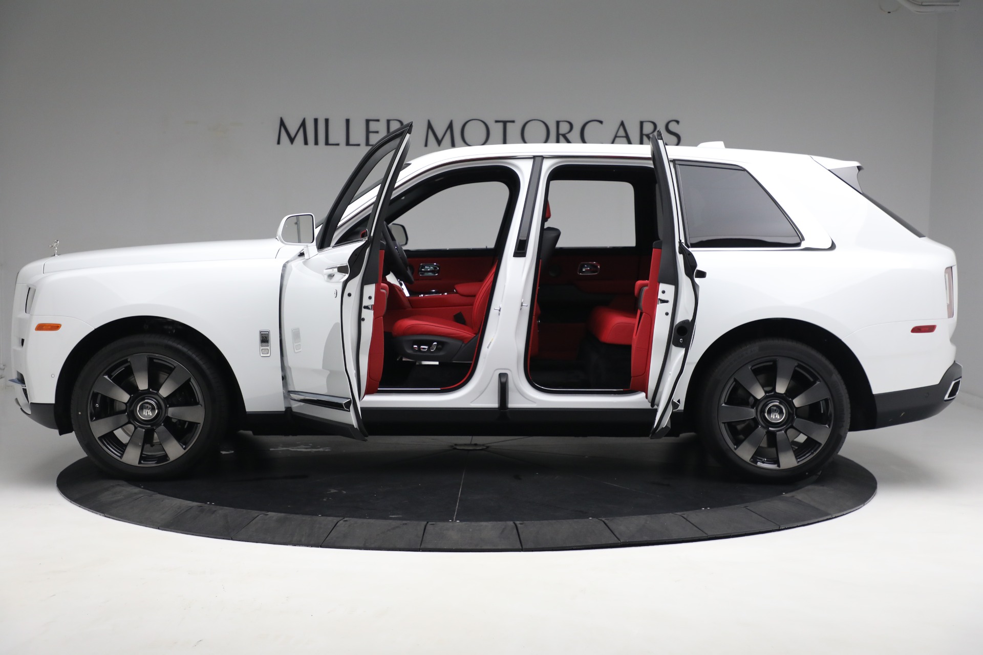 New 2023 Rolls-Royce Cullinan | St. Petersburg, FL