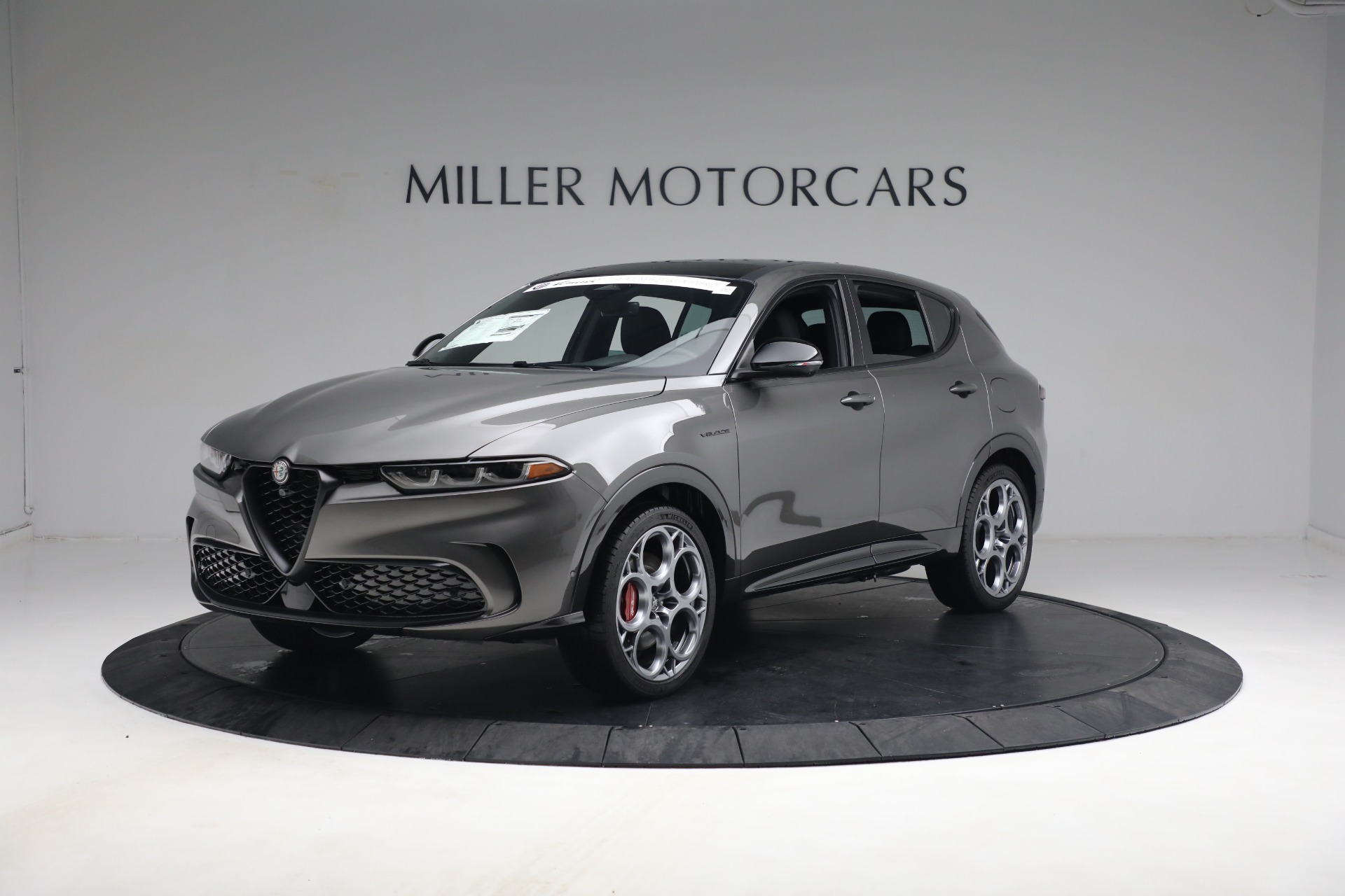 New 2024 Alfa Romeo Tonale Veloce | St. Petersburg, FL
