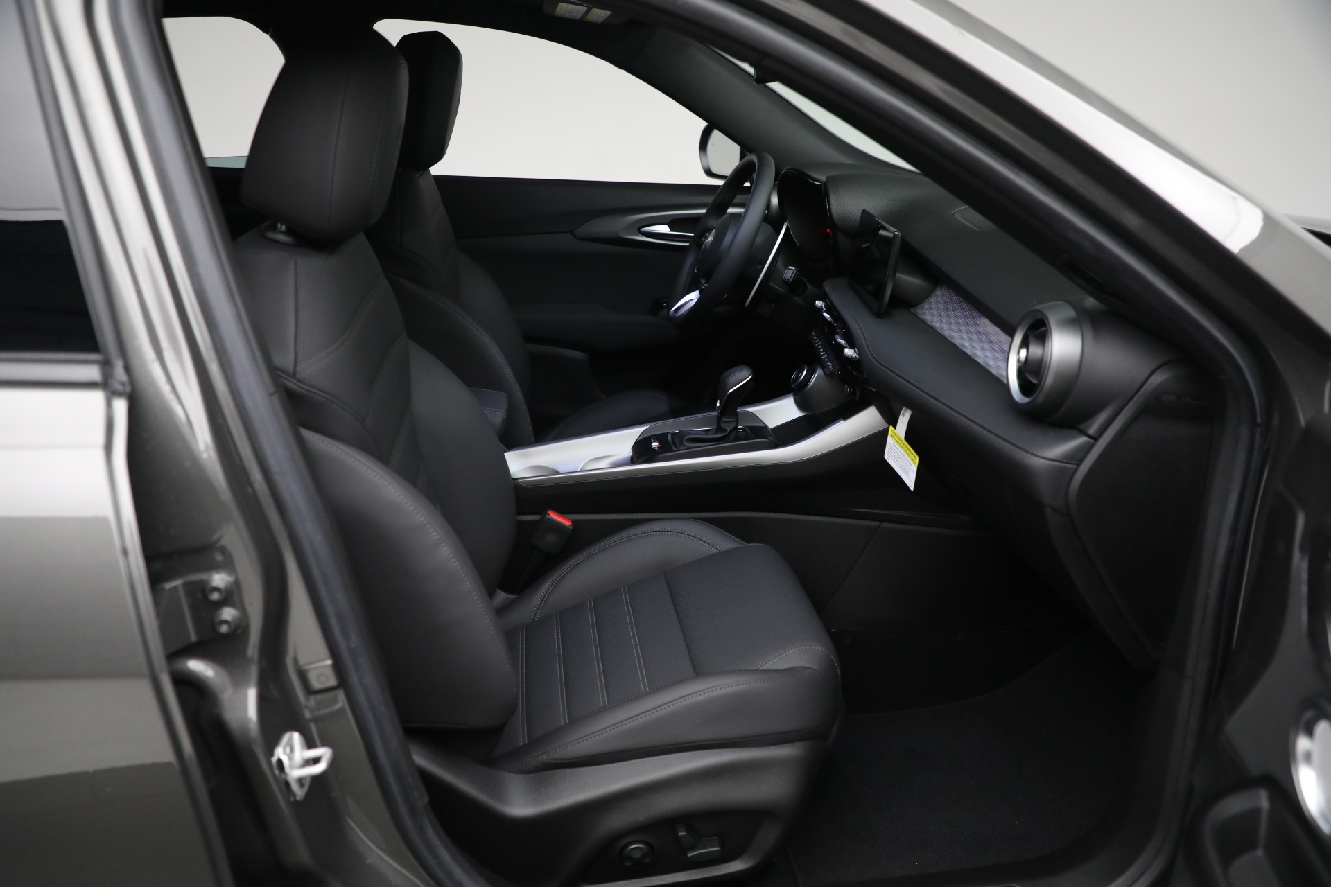 New 2024 Alfa Romeo Tonale Veloce | St. Petersburg, FL