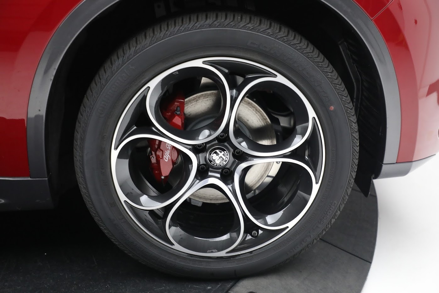 New 2024 Alfa Romeo Stelvio Ti | St. Petersburg, FL