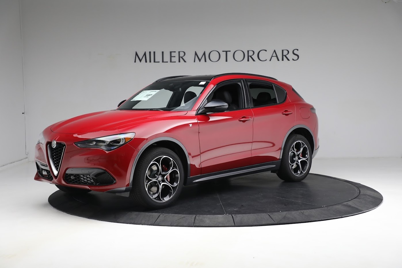 New 2024 Alfa Romeo Stelvio Ti | St. Petersburg, FL