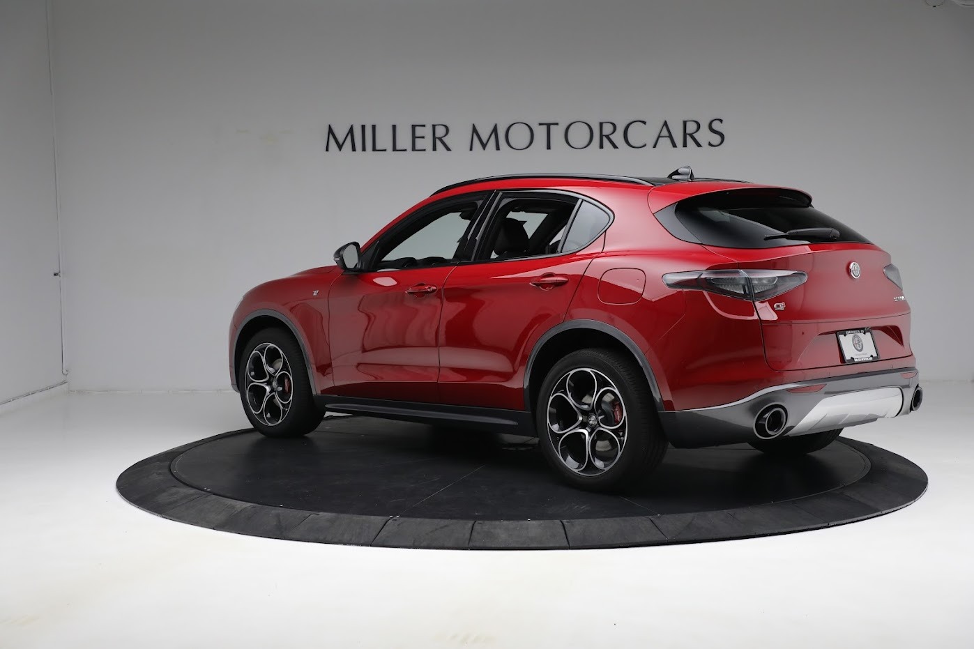 New 2024 Alfa Romeo Stelvio Ti | St. Petersburg, FL